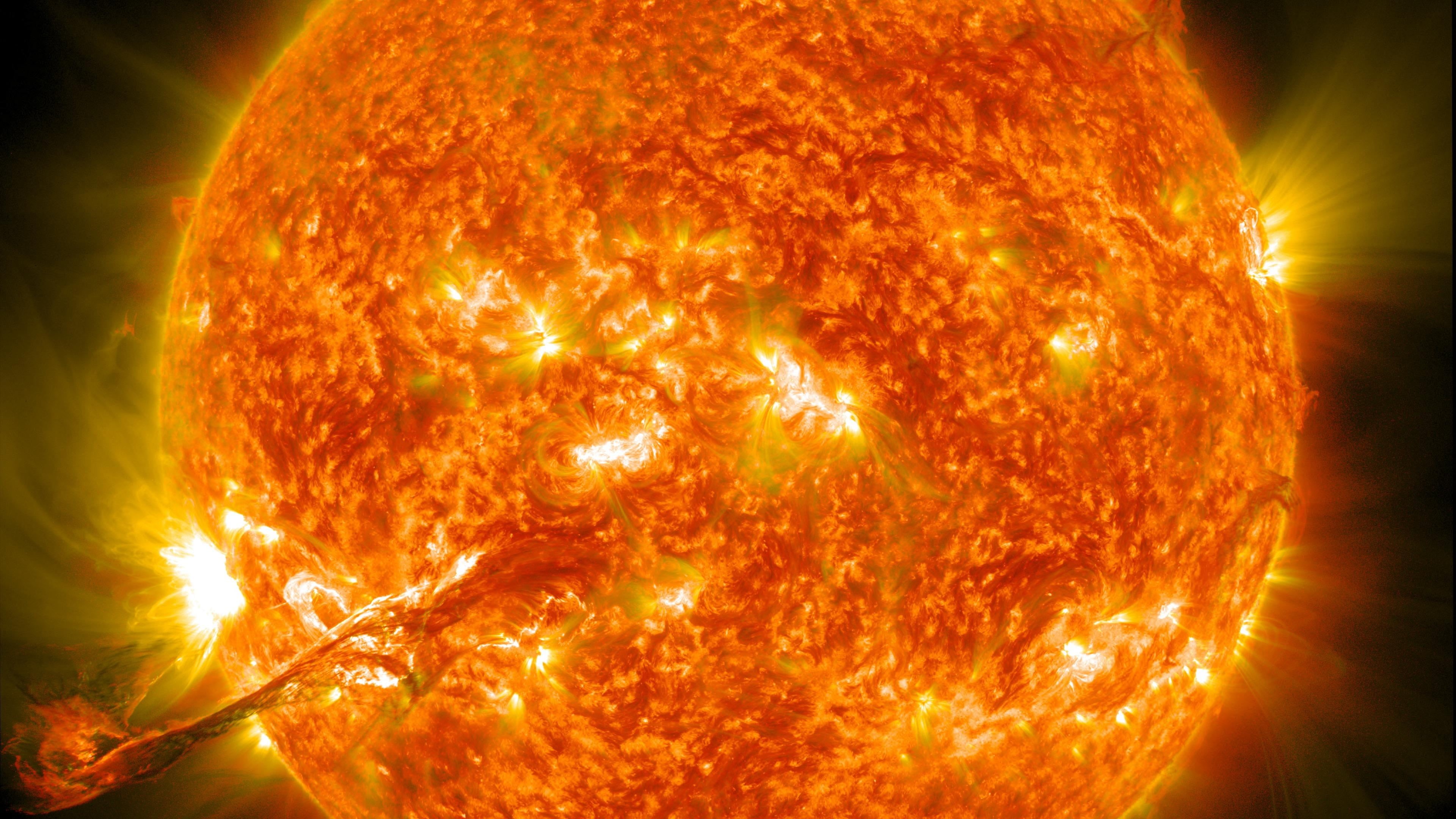 universe, flame, explosion, circle, fire - natural phenomenon, astronomy, fire, single object, geometric shape, solar system, outdoors, sky, star, 4K, HD Wallpaper
