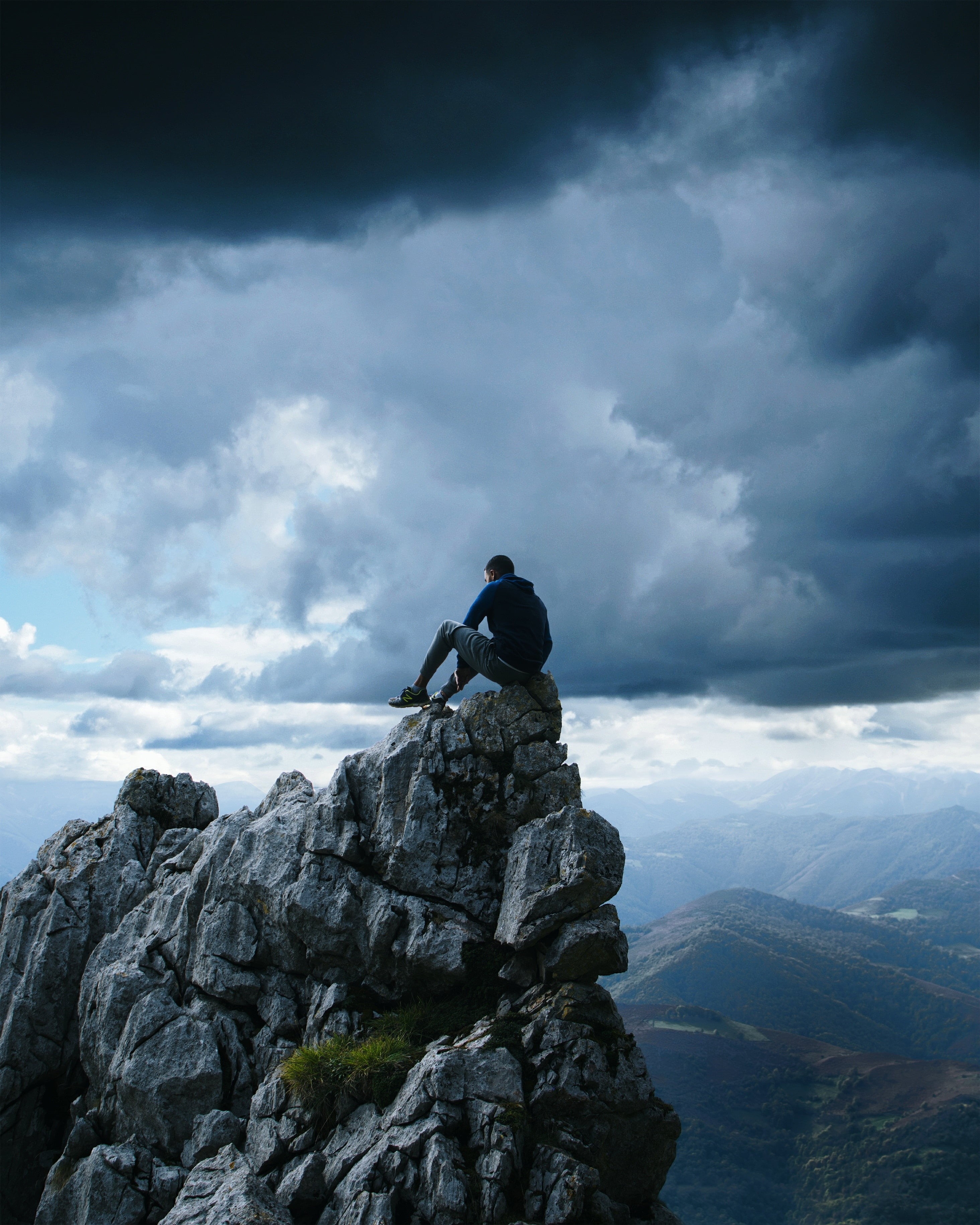 mountain range, one Person, outdoors, on Top Of, freedom, beauty in nature, leisure activity, inspiration, climbing, precipice, mountain Peak, hiking, lifestyles, Phone HD Wallpaper