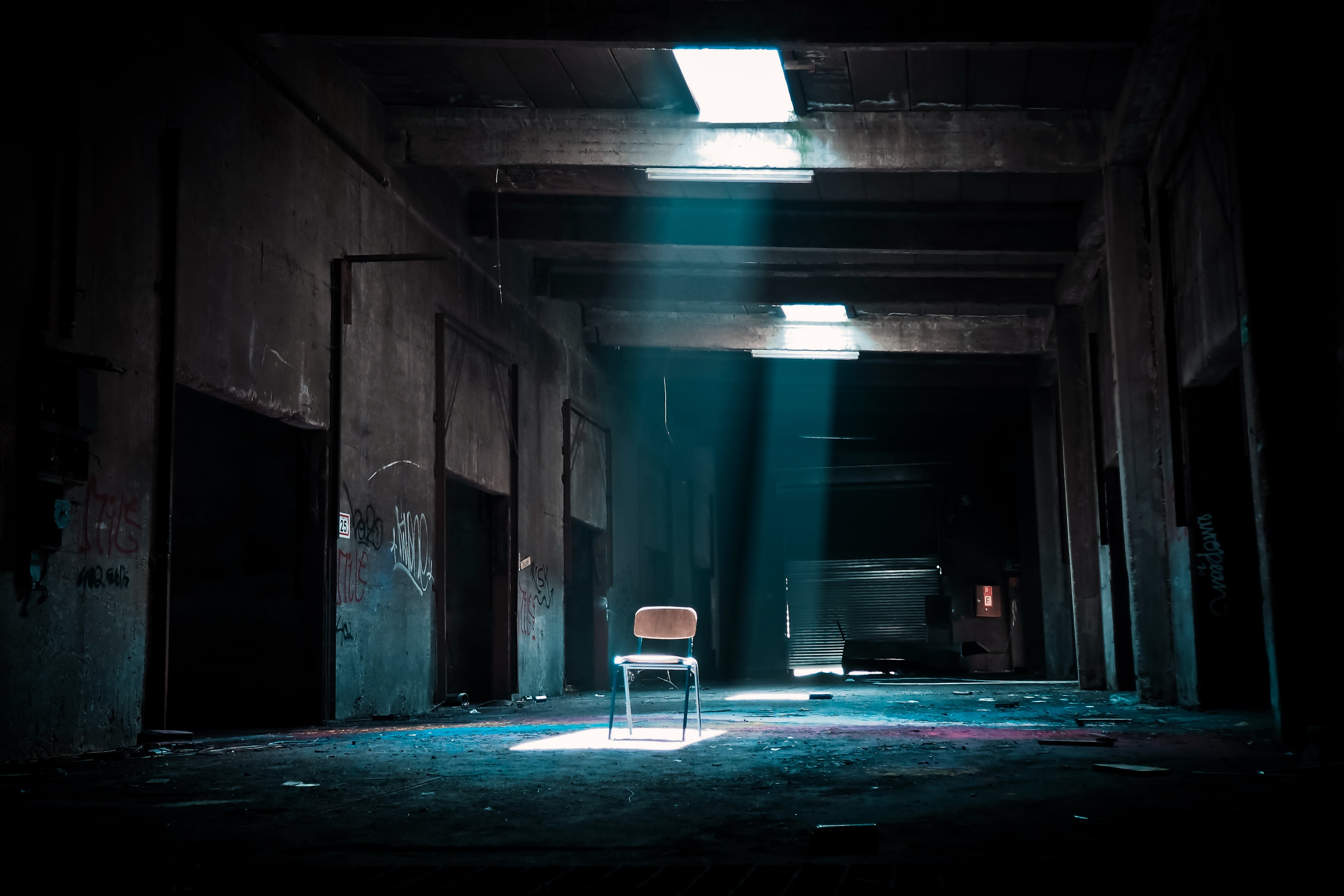 the way forward, steel, concrete, weird, light, old, past, pforphoto, atmosphere, lost places, chair, run down, spooky, dark, corridor, forget, subway, HD Wallpaper