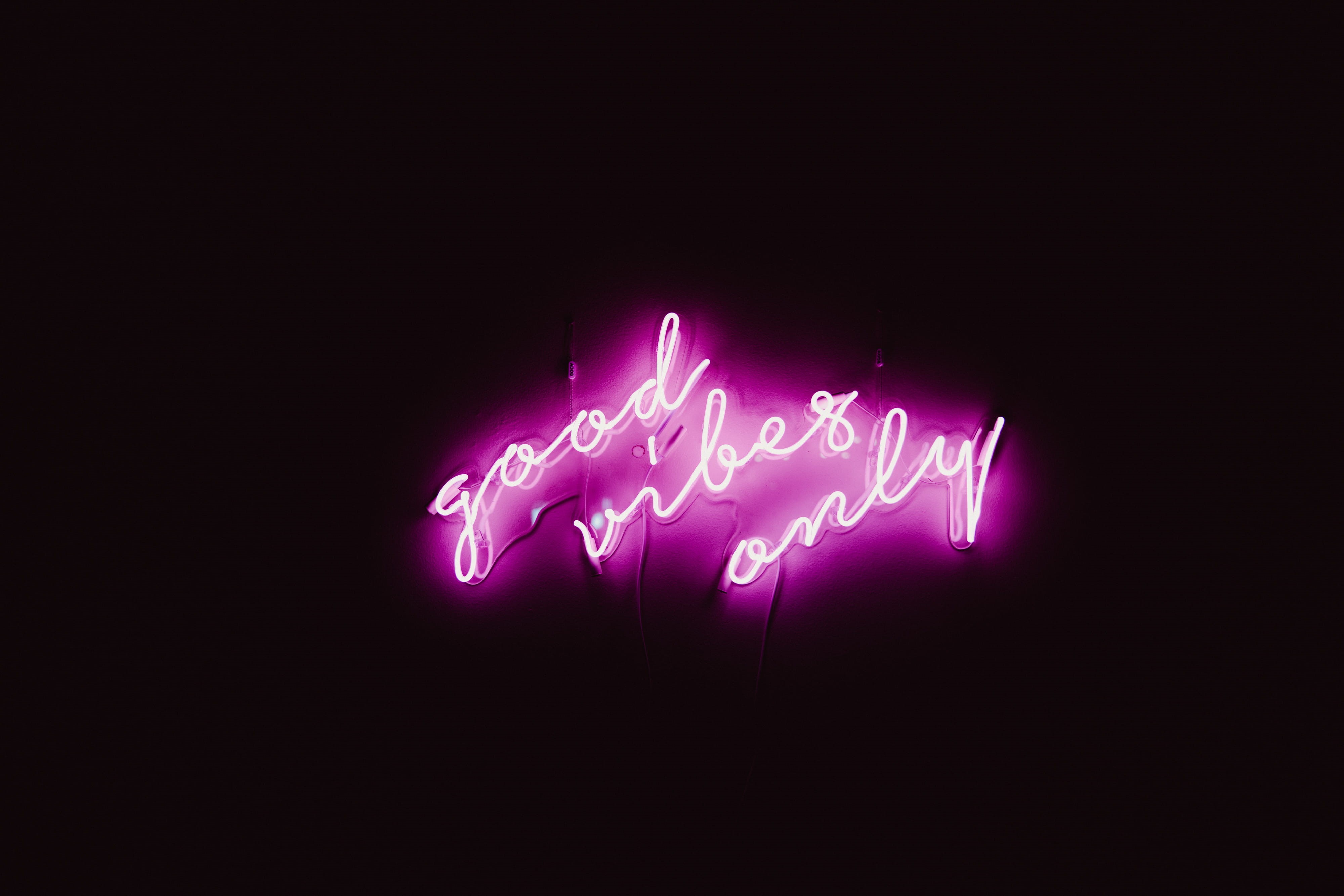 electricity, lighting equipment, glowing, 4K, no people, rubber eraser, headlight, hanger, signage, long exposure, motion, heart, hawk, lab, clothing, HD Wallpaper