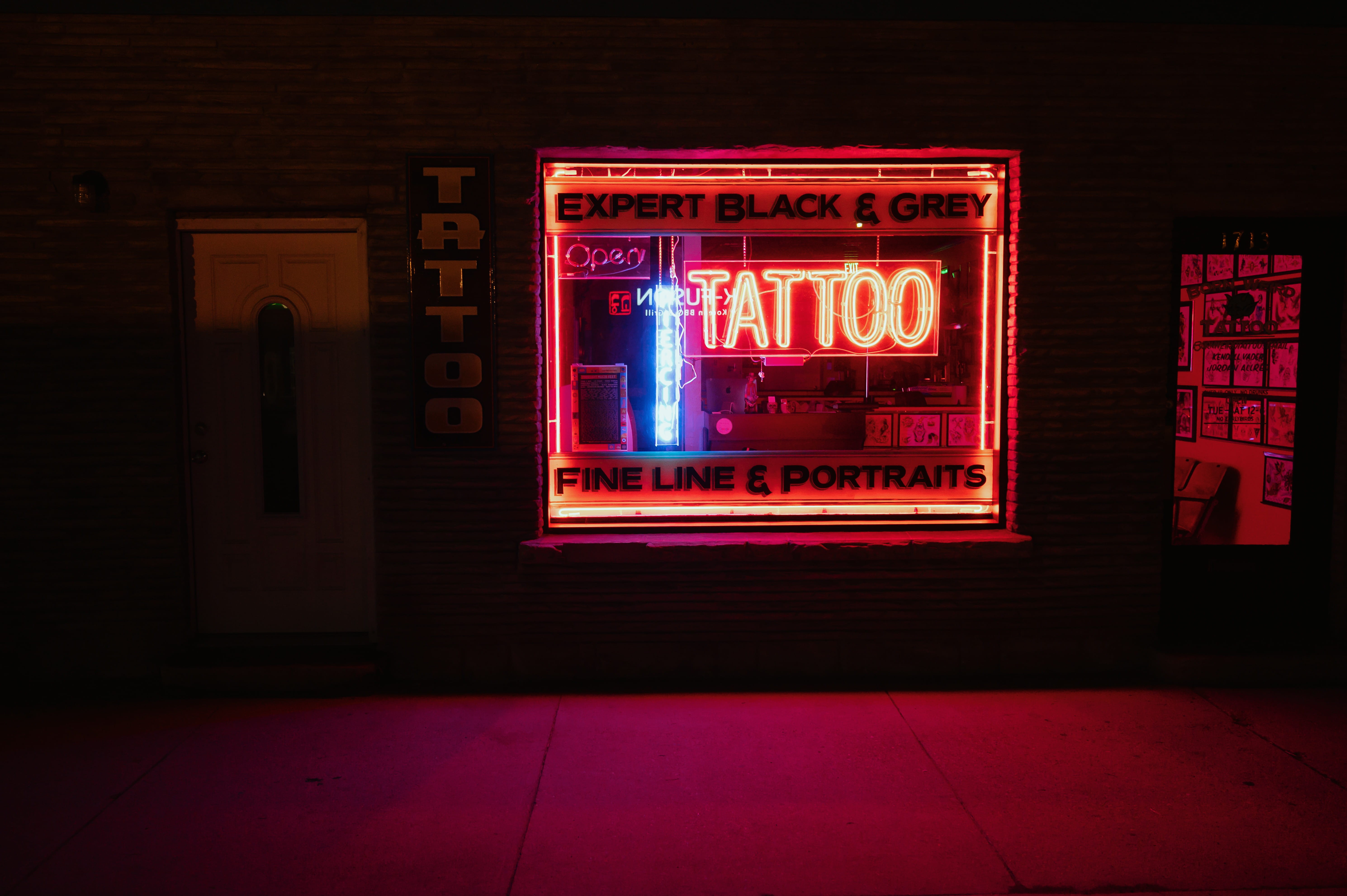 western script, text, retro, advertisement, neon lights, no people, neon, nightlife, technology, 5K, city, dark, illuminated, built structure, sign, signage, HD Wallpaper