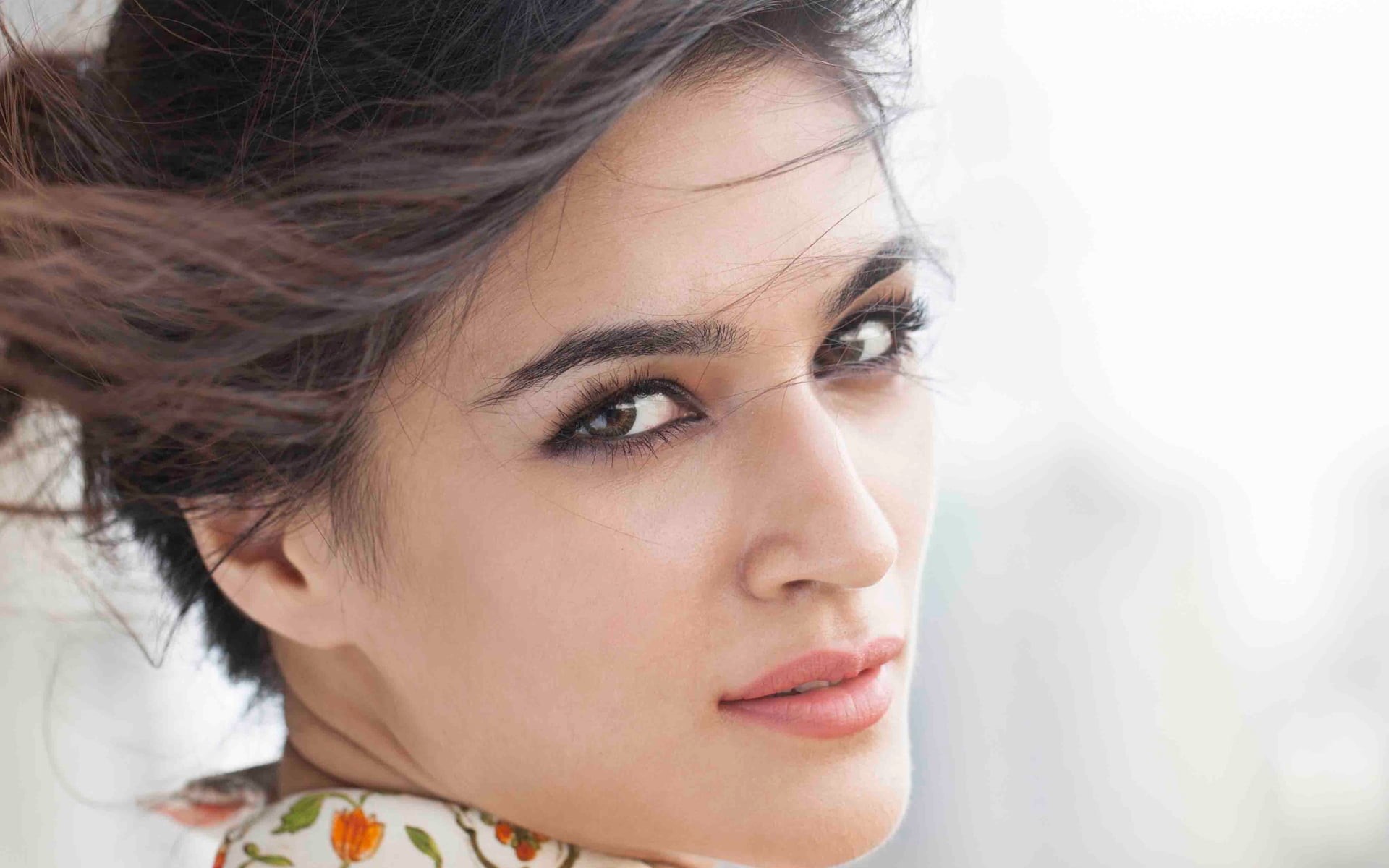 1080P, Kriti Sanon, Female Celebrities, long hair, beauty, women, human face, sanon, body part, portrait, human hair, depression - sadness, celebrities, HD Wallpaper