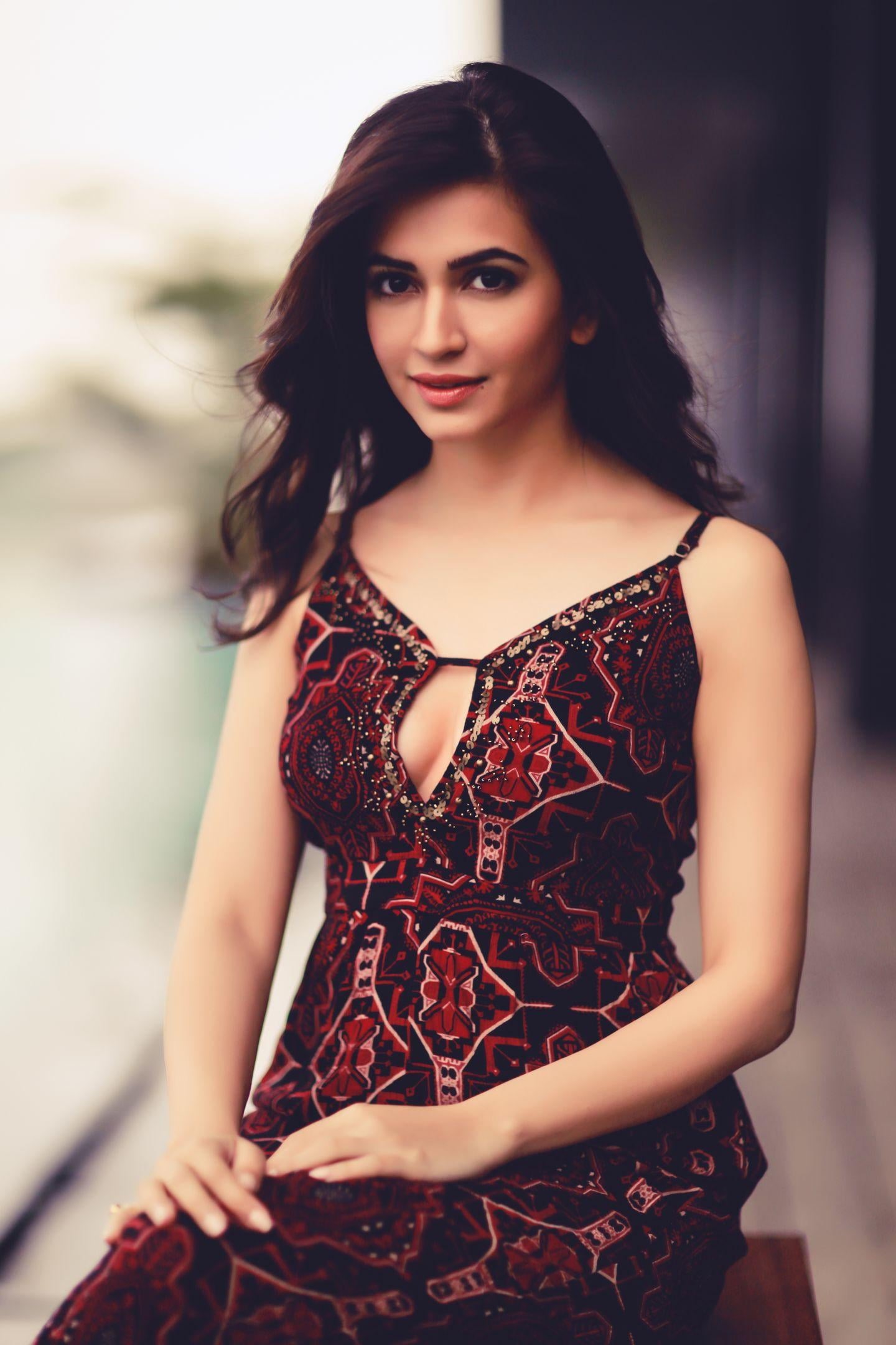 clothing, dress, beauty, beautiful woman, one person, Bollywood, glamour, Kriti Kharbanda, females, brown hair, long hair, adult, fashion, looking at camera, Phone HD Wallpaper