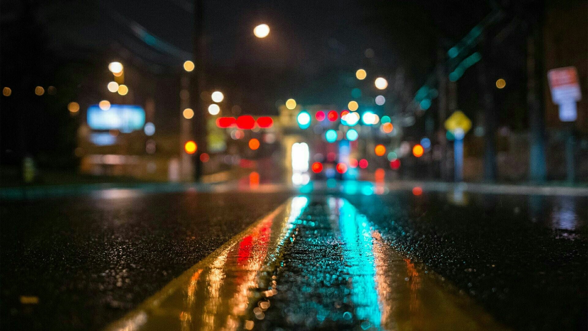 light, blurred, evening, bokeh lights, 1080P, asphalt, wet, darkness, night, street light, city, blurry, rain, rainy day, city lights, downtown, HD Wallpaper