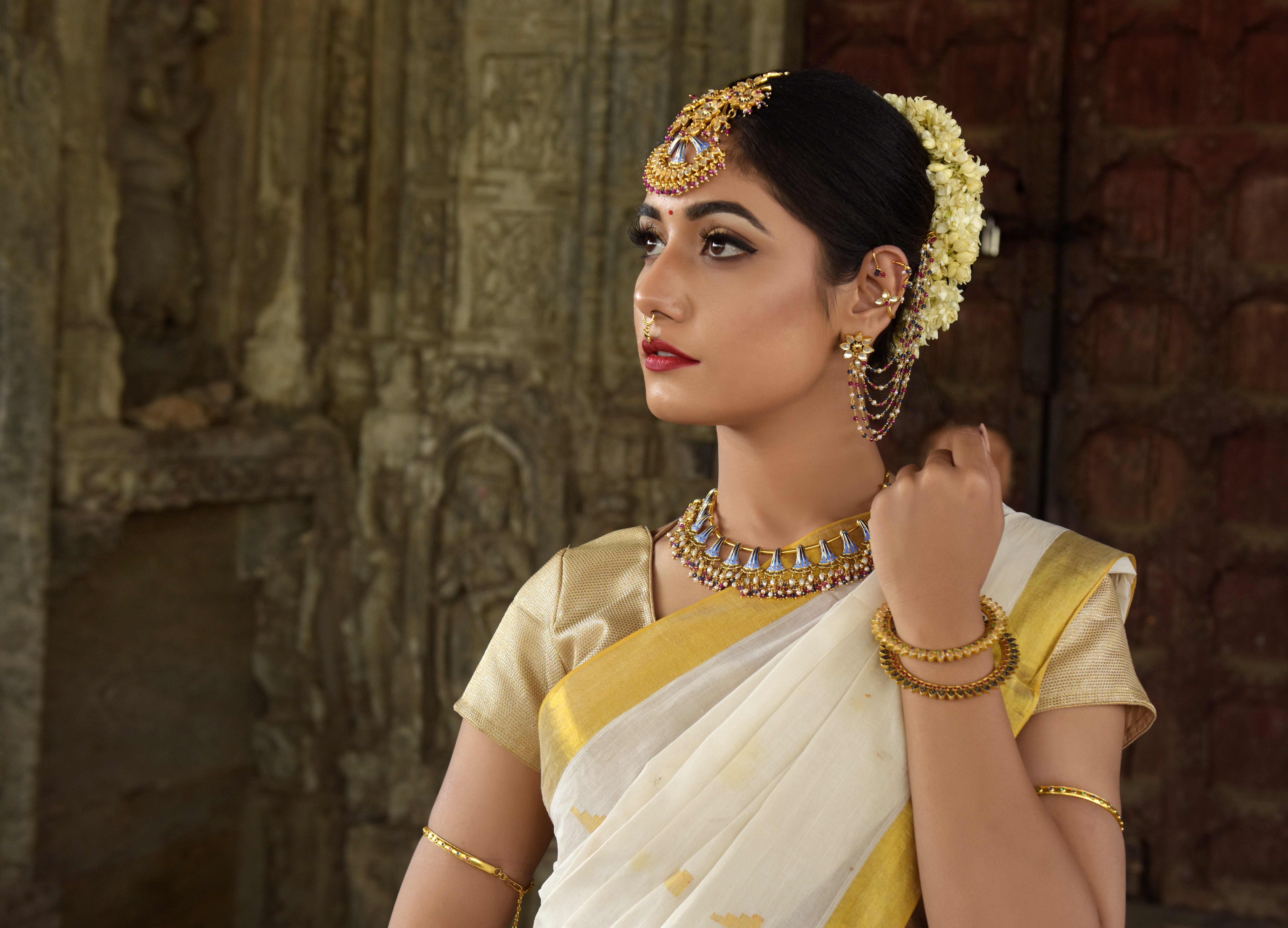 beauty, jewellery, girl, glamour, style, bride, dress, scarf, model, jewelry, beautiful, architecture, pose, white, hairstyle, clothing, adult, wear, gold, HD Wallpaper