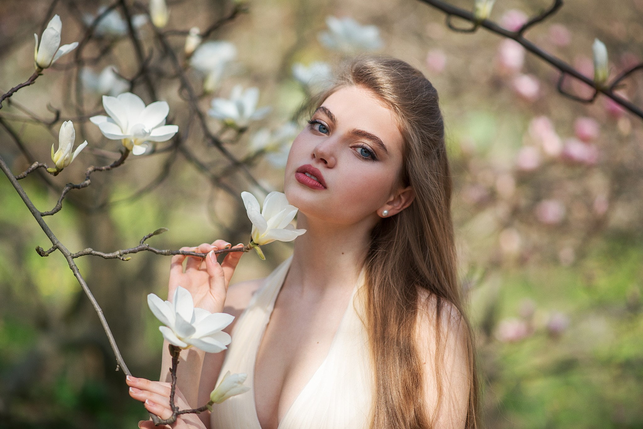 straight hair, nature, juicy lips, flower, hairstyle, flowers, beauty in nature, cleavage, plant, beauty, blue eyes, open mouth, hair, focus on foreground, HD Wallpaper