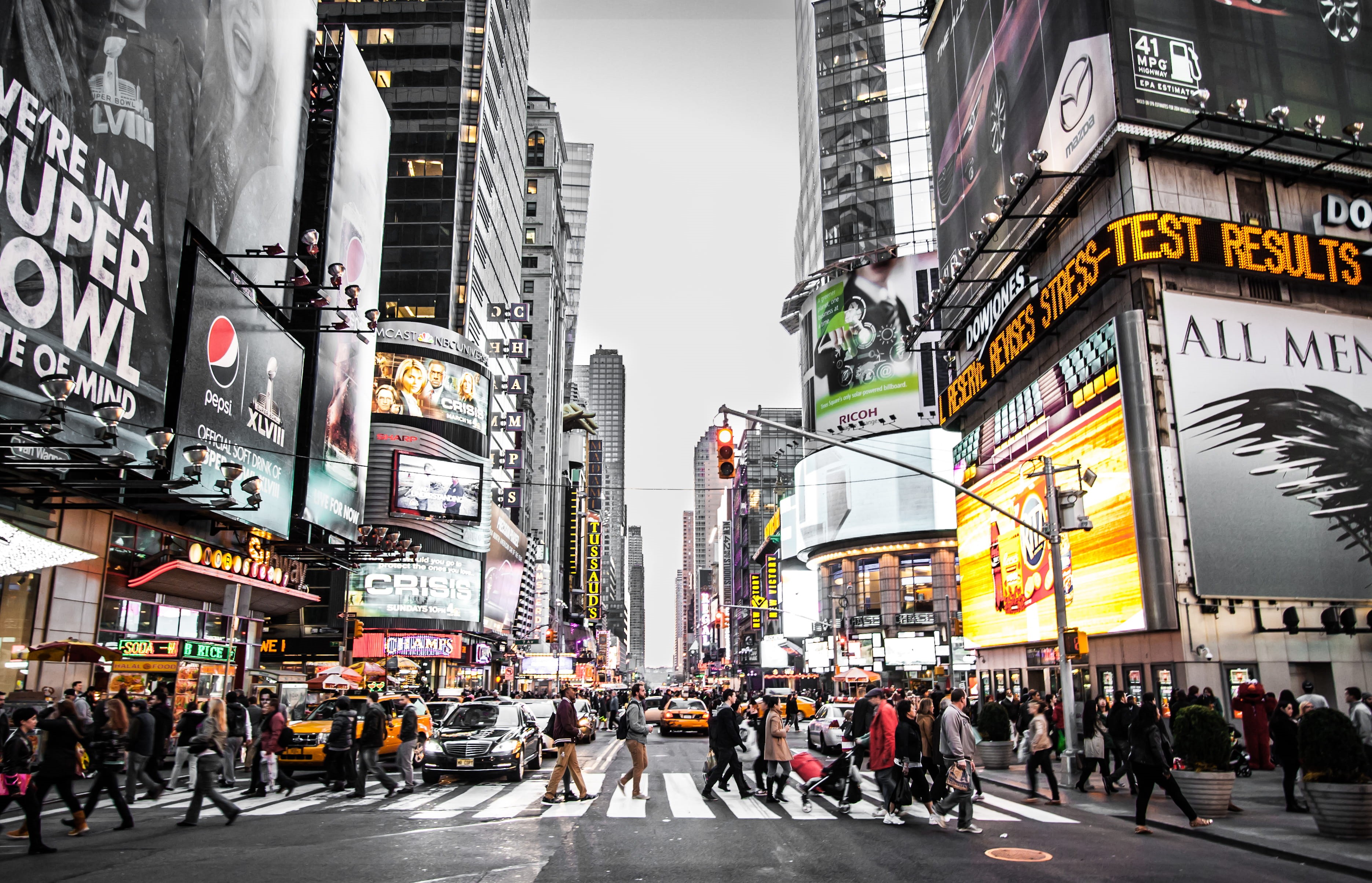 street, crosswalk, transportation, road, architecture, york, office building exterior, times square, traffic, across, ad, modern, built structure, traffic light, HD Wallpaper