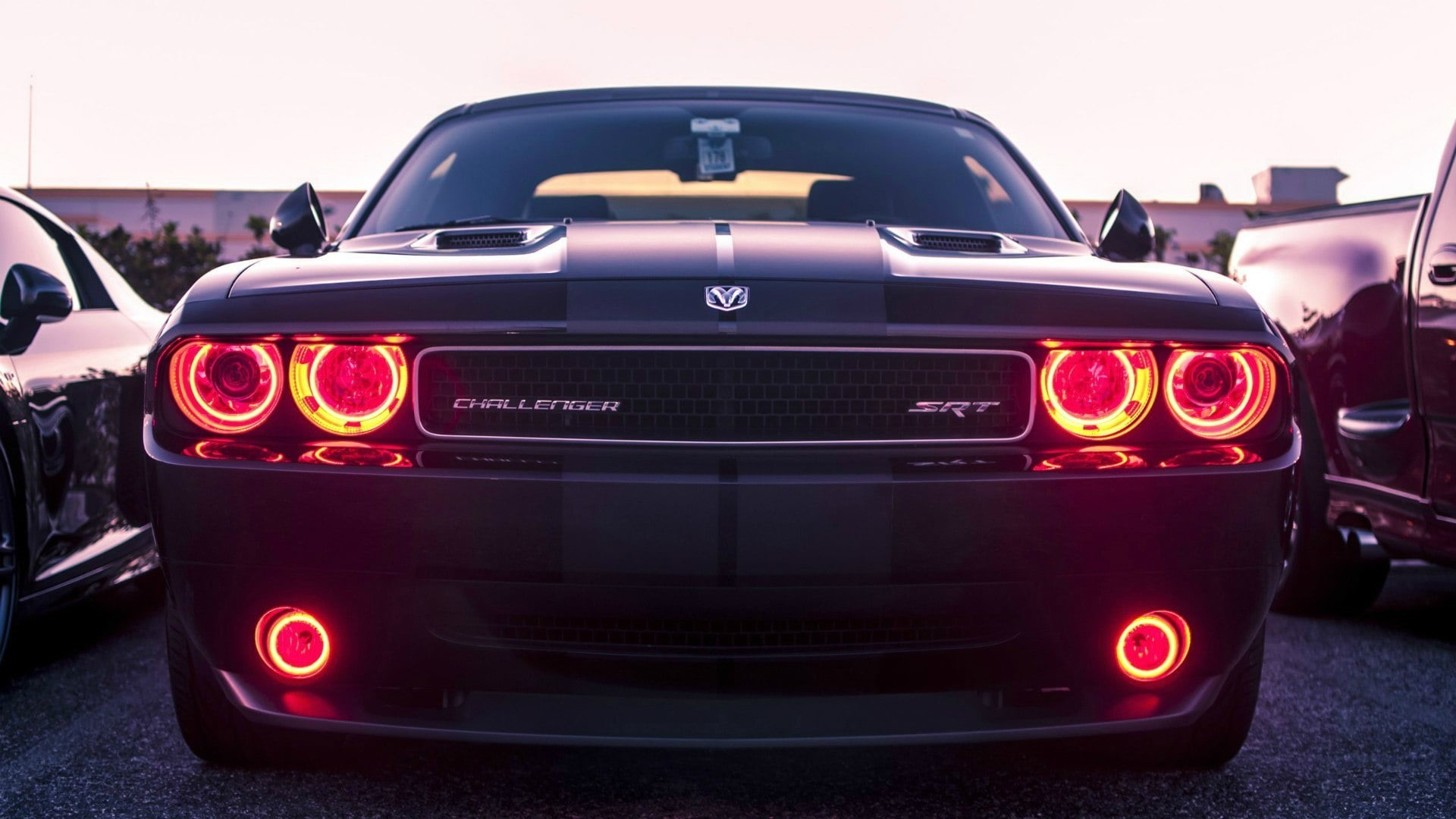 wheel, old-fashioned, outdoors, SRT8, car, no People, lighting equipment, competition, front View, black Color, shiny, new, sports Race, red, engine, transportation, HD Wallpaper