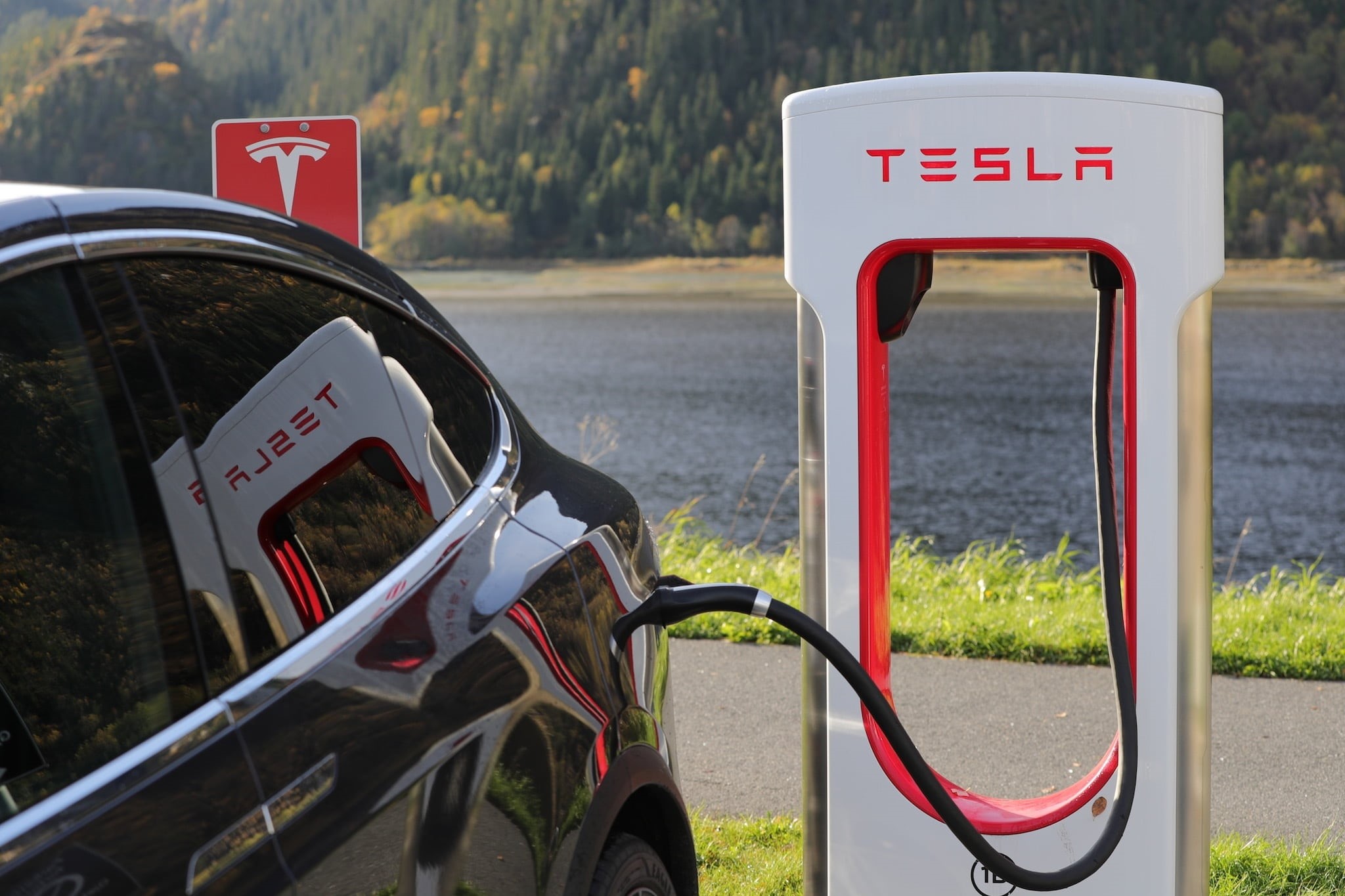 electric, no people, charging, green, plug, sign, electrical, gas, motor vehicle, red, station, 1080P, vehicle, tesla, land vehicle, transport, eco, tesla model x, HD Wallpaper