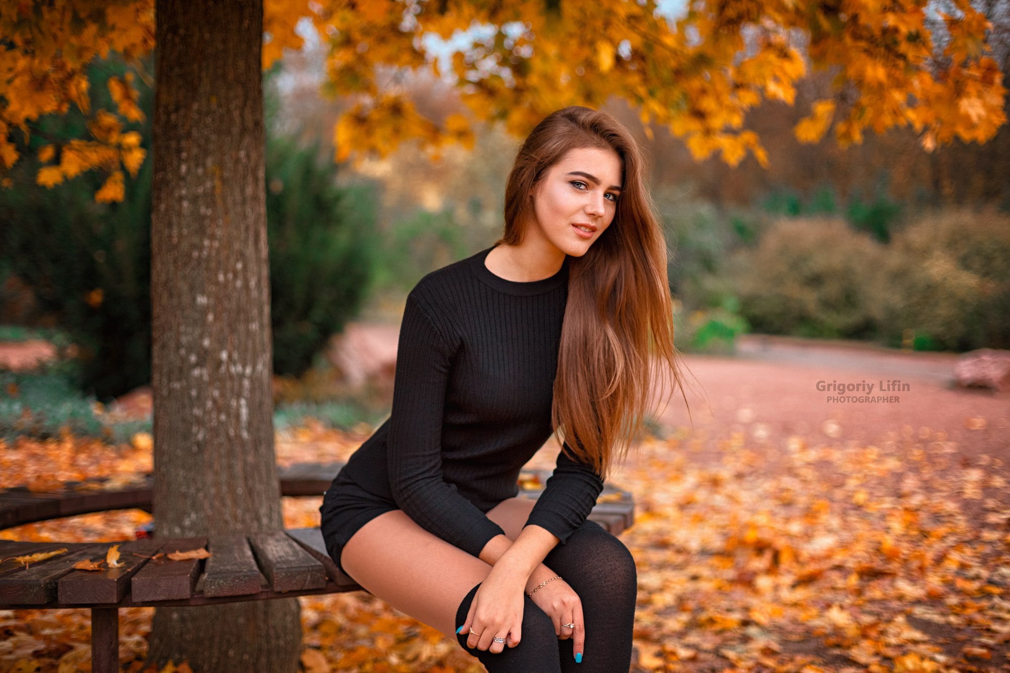 fashion Model, change, wooden, brunette, smiling, yellow, healthy Lifestyle, lifestyles, leaf, fashion, day, beauty In Nature, plant part, black clothing, HD Wallpaper