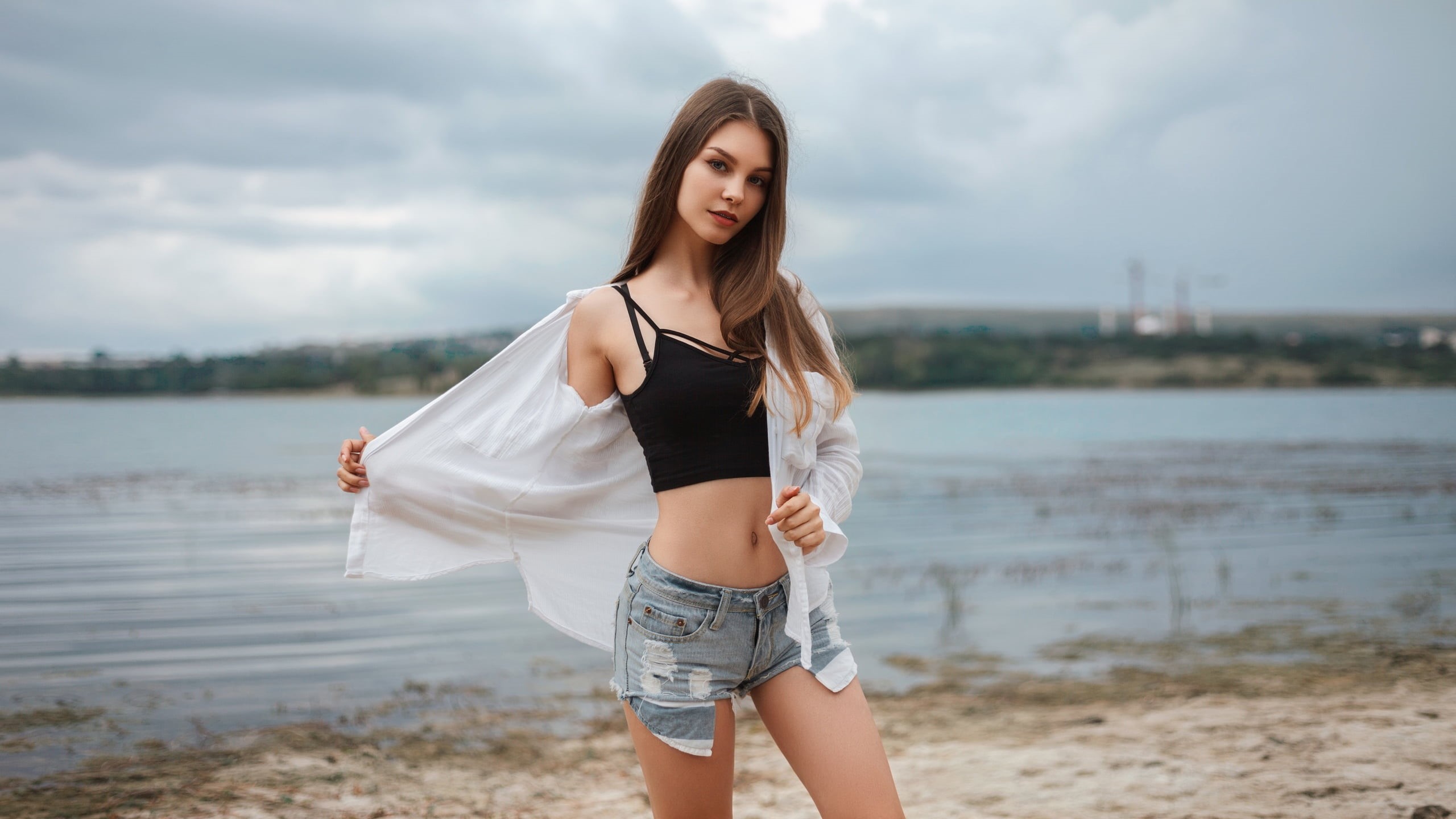 women outdoors, standing, blue eyes, sky, s, nature, young adult, three quarter length, jean shorts, water, blue, one person, day, cardigan, lifestyles, HD Wallpaper