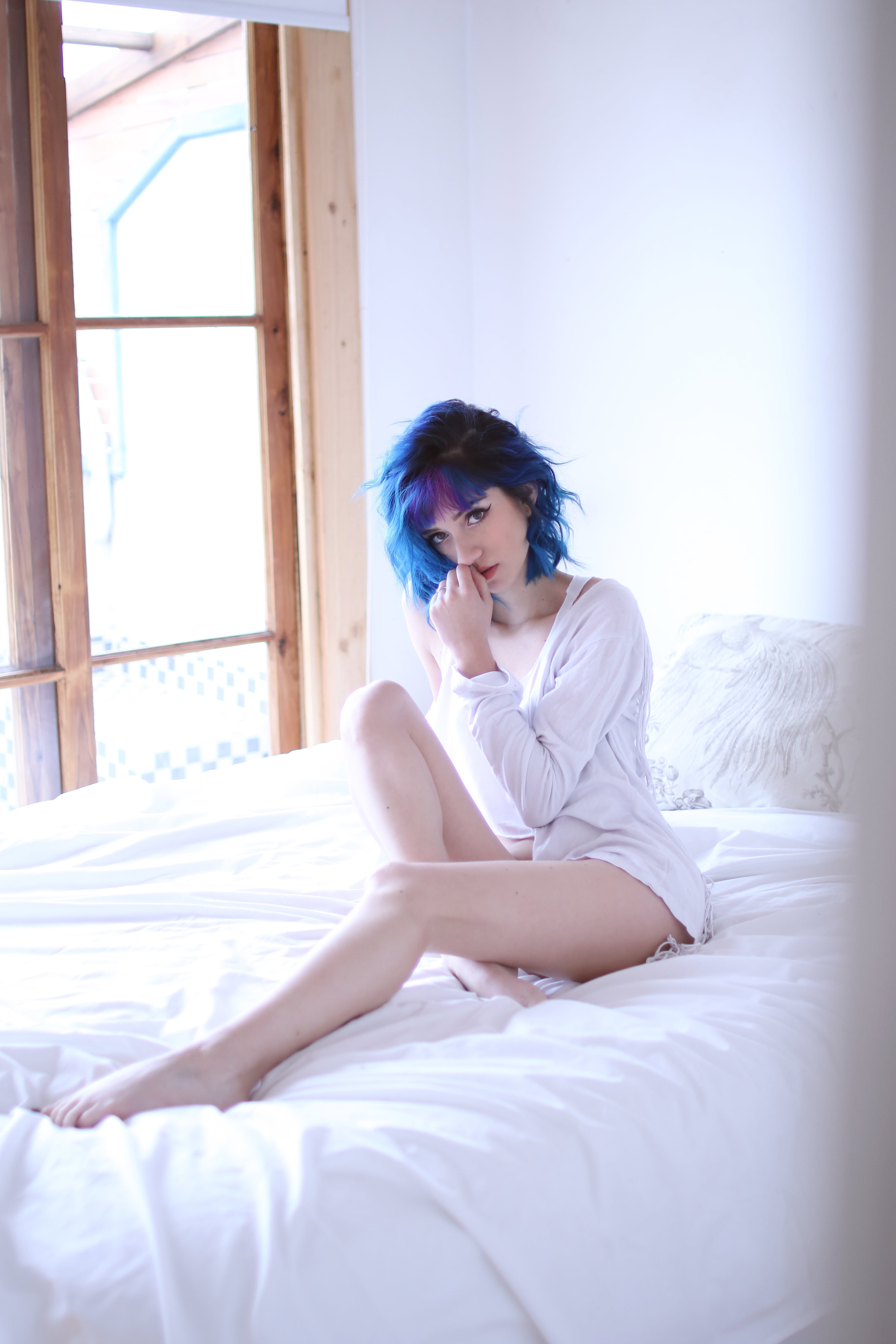one person, pierced nose, dyed hair, beauty, domestic room, indoors, furniture, contemplation, s, long, hair, 5K, women, lifestyles, hairstyle, white, Phone HD Wallpaper
