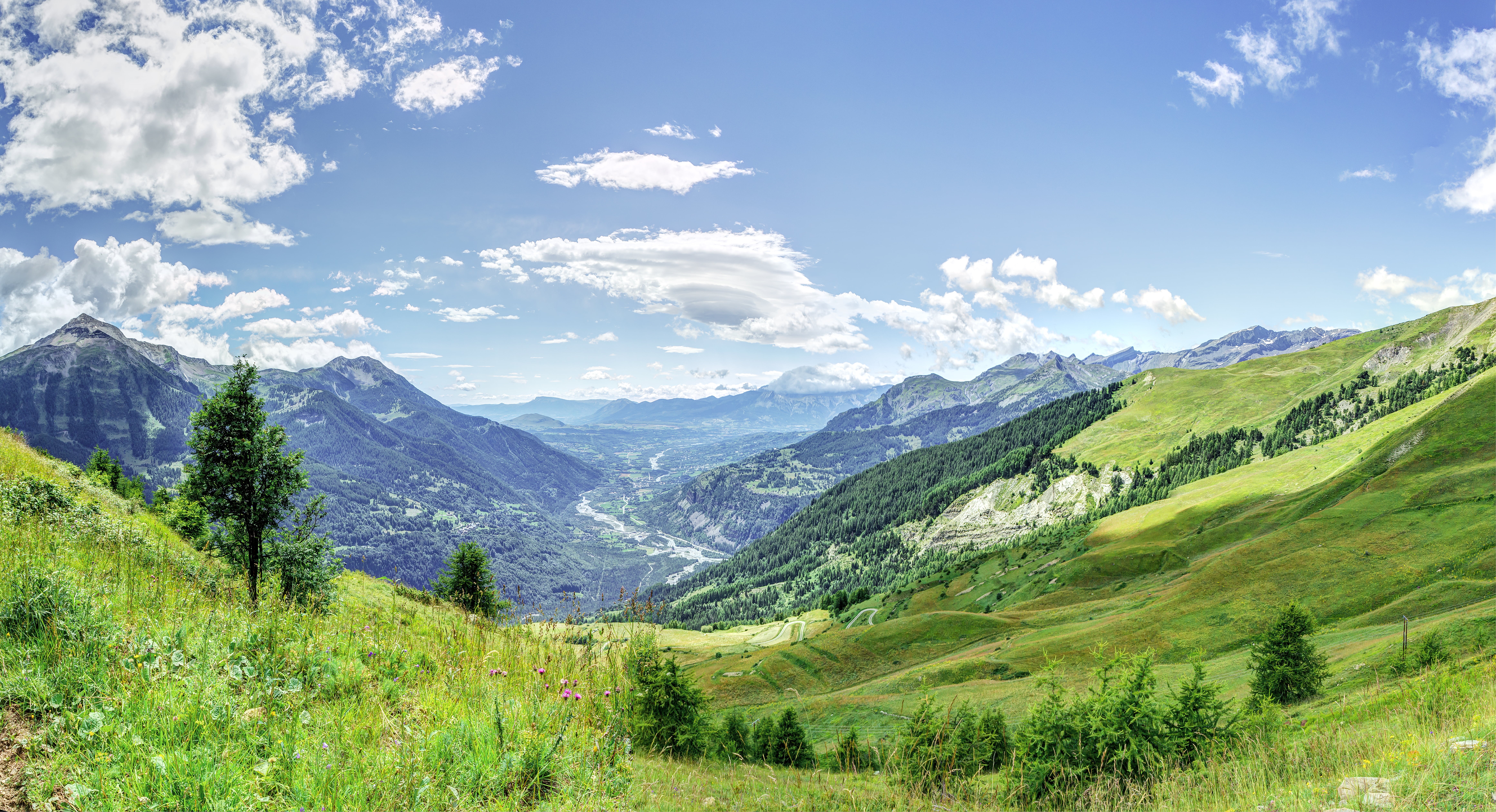 summer, montagne, europe, france, meadow, alpes, scenics, nature, grass, field, grass field, mountains, green, au, light, travel, mountain, valley, cloud, HD Wallpaper