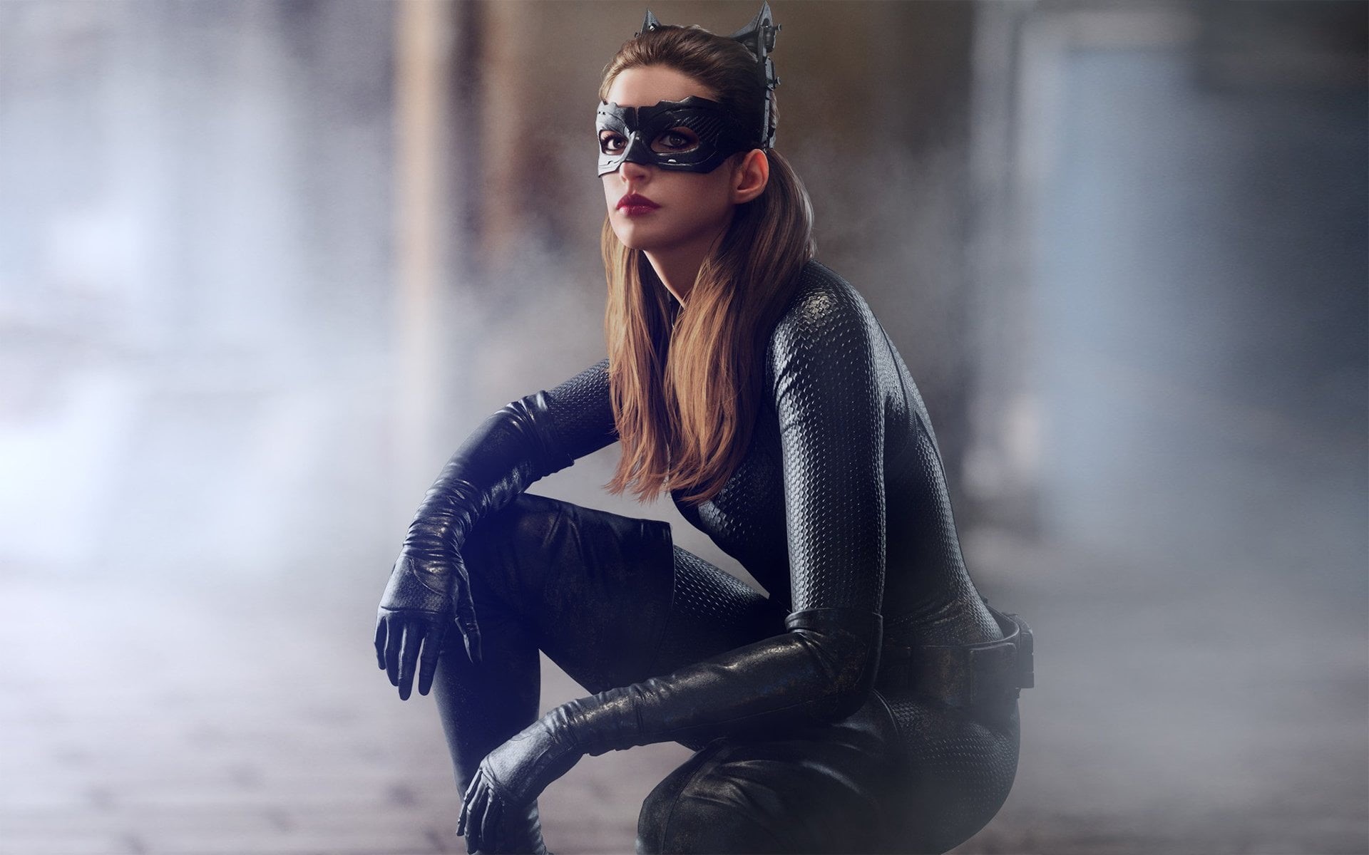 one person, The Dark Knight Rises, beauty, leather jacket, Catwoman, fashion, beautiful woman, women, young women, hairstyle, adult, 1080P, city, Batman, HD Wallpaper
