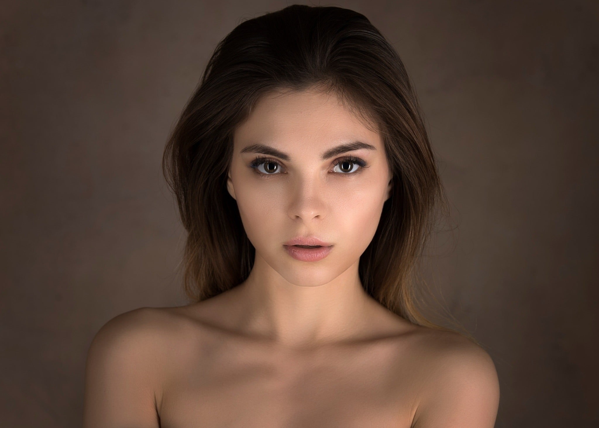long hair, front view, young adult, headshot, eyeliner, bare shoulders, young women, brunette, open mouth, adult, face, one person, indoors, 1080P, fashion, HD Wallpaper