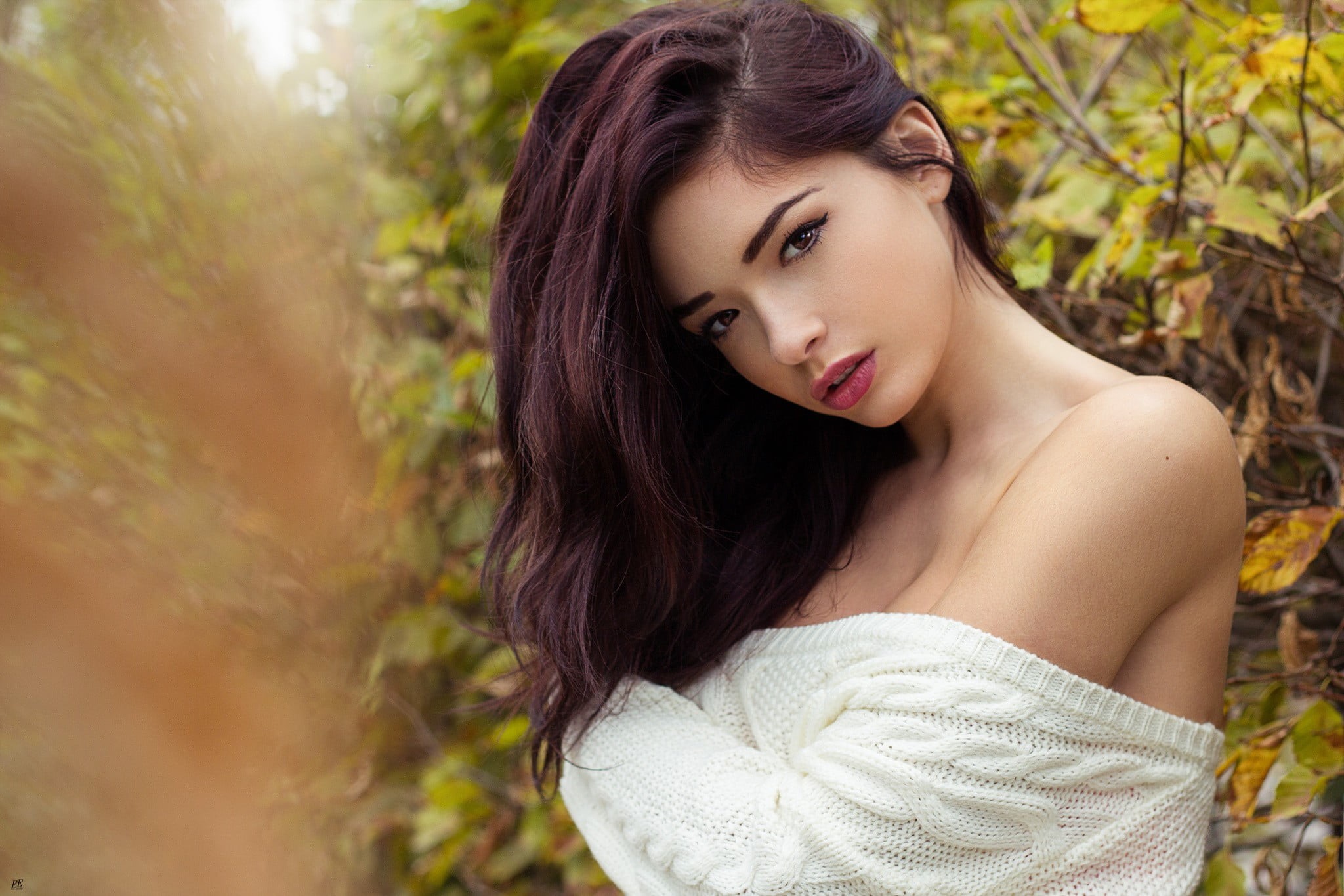 women outdoors, face, lifestyles, sweater, beauty, outdoors, front view, women, 1080P, beautiful woman, contemplation, looking at camera, shoulder, young adult, HD Wallpaper