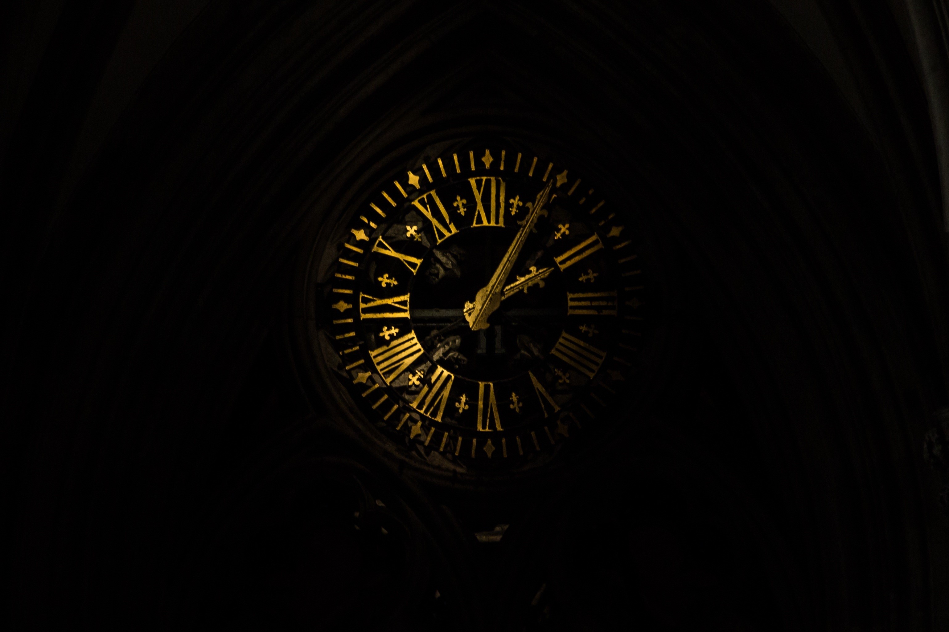 vintage, 2K, evening, design, yellow, dark, pattern, indoors, geometric shape, roman numeral, analog, black background, no people, black Color, minute, HD Wallpaper