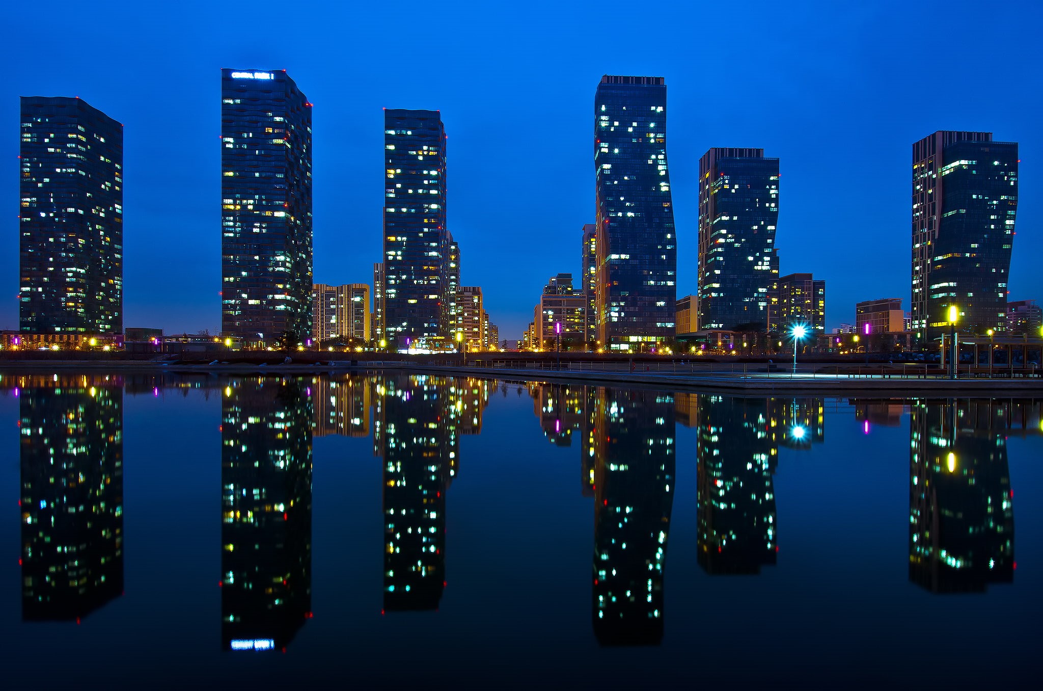 photography, Korea, city, cityscape, reflection, Incheon, Songdo, water, 1080P, lights, Asia, the city, skyscrapers, Central Park, night, home, HD Wallpaper