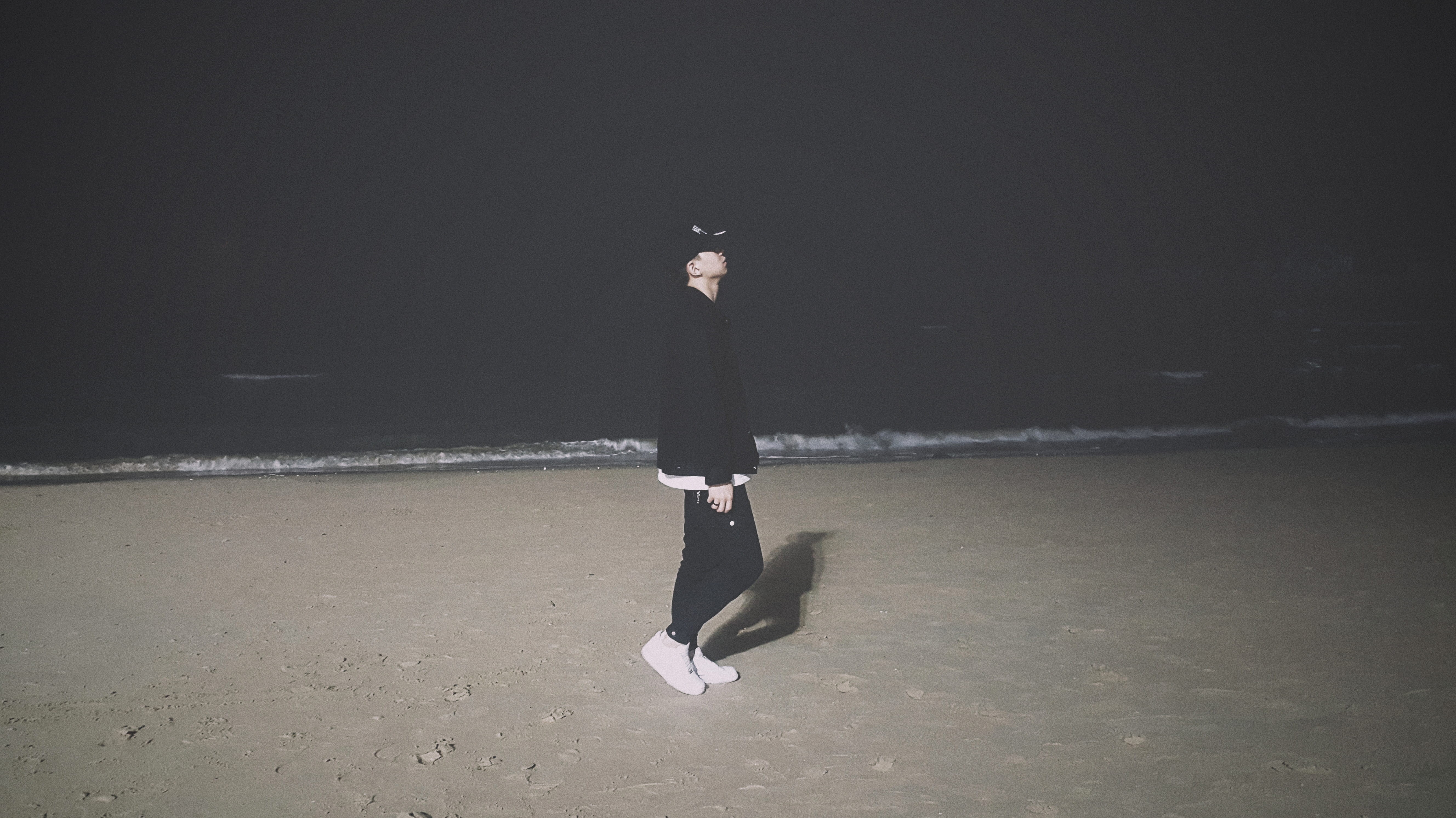 eurwangni beach, standing, outdoors, shore, warm clothing, leisure activity, side view, water, black color, 5K, real people, waterside, man, beach, adult, HD Wallpaper