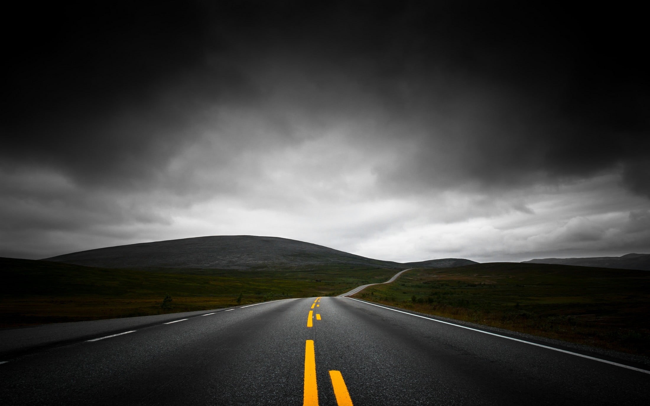 symbol, mountains, transportation, no people, marking, 1080P, dividing line, non-urban scene, asphalt, yellow, dark, direction, outdoors, highway, diminishing perspective, HD Wallpaper