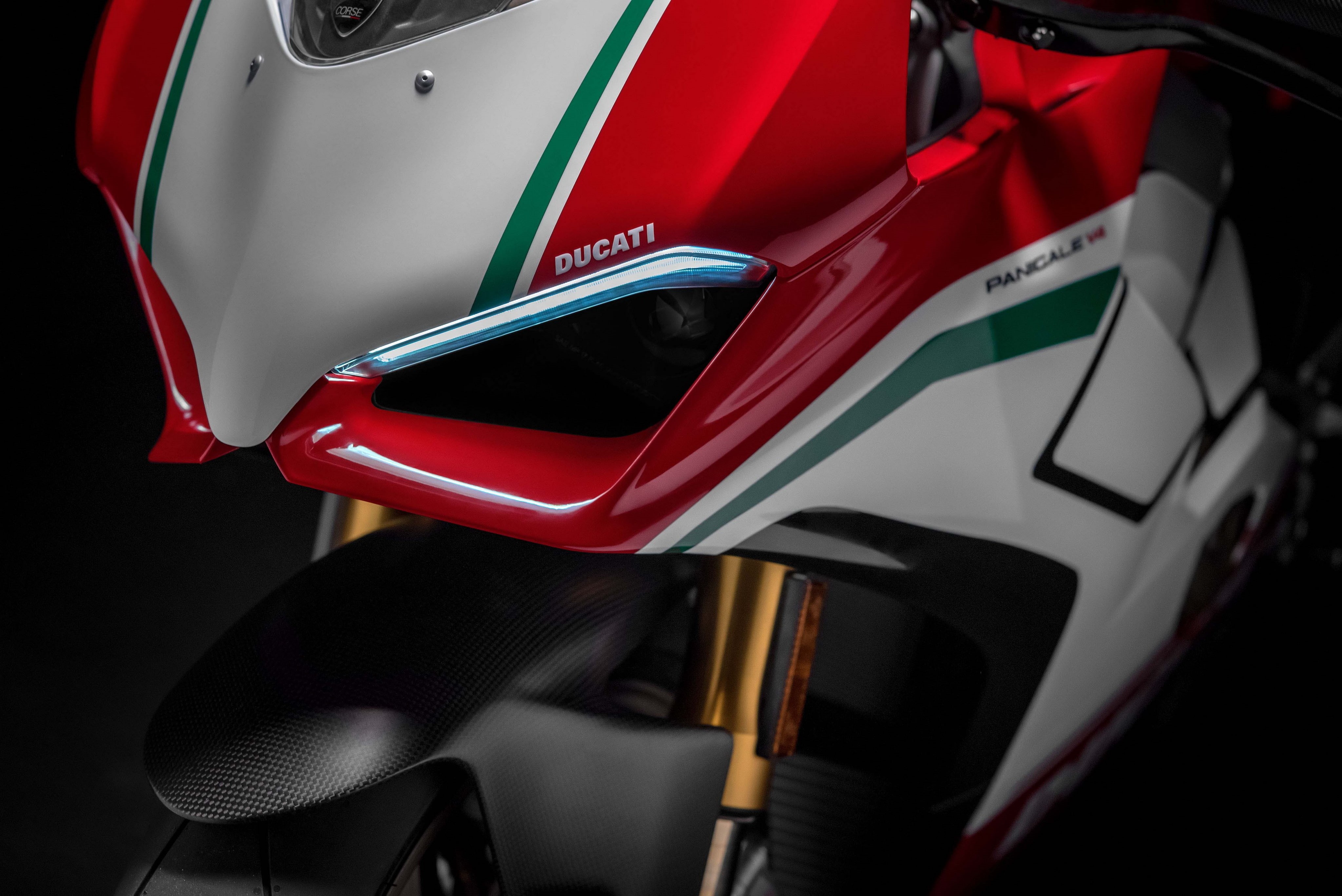 Ducati Panigale V4 Speciale, wealth, day, transportation, shiny, stationary, land vehicle, 4K, luxury, 2018, motor vehicle, reflection, no people, white color, HD Wallpaper