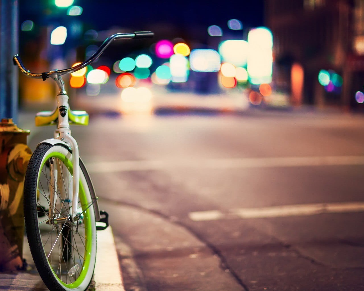 bike, tire, mode of transportation, white, lights, green, city life, architecture, bokeh, bicycle, no people, city street, illuminated, urban, transportation, HD Wallpaper
