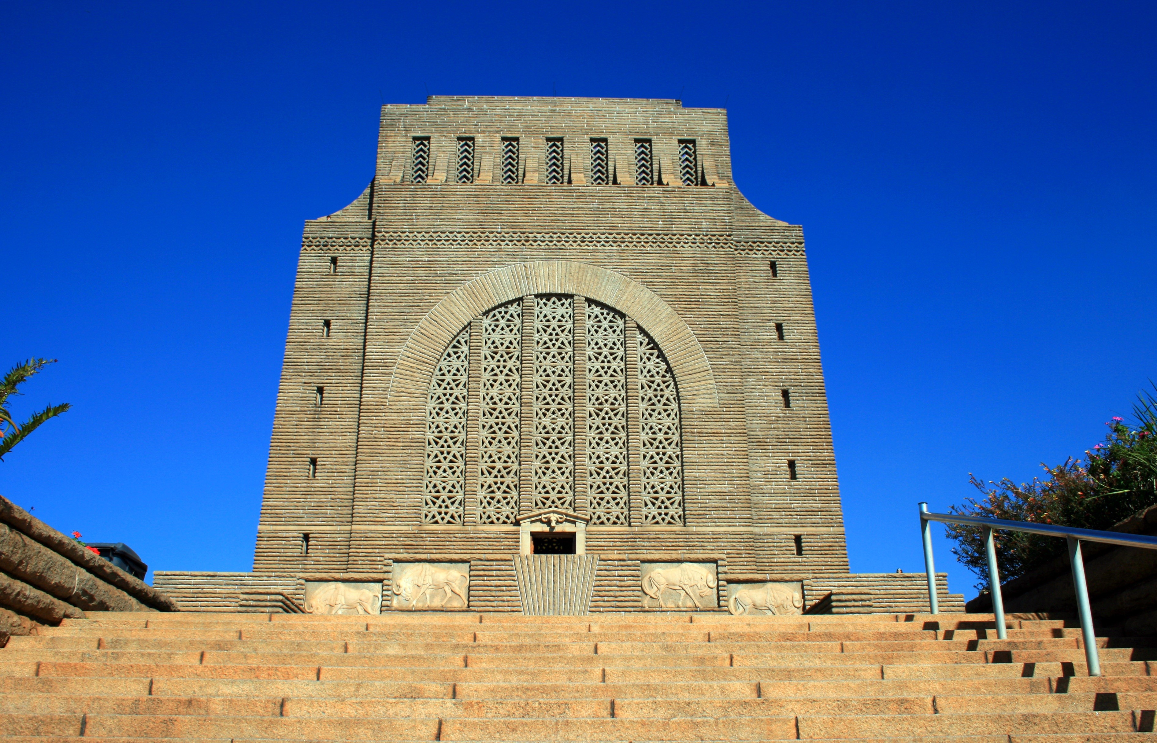 place of worship, ancient history, blue, sky, granite, pretoria, built structure, outdoors, pioneers, history, heritage site, no people, voortrekker monument, HD Wallpaper