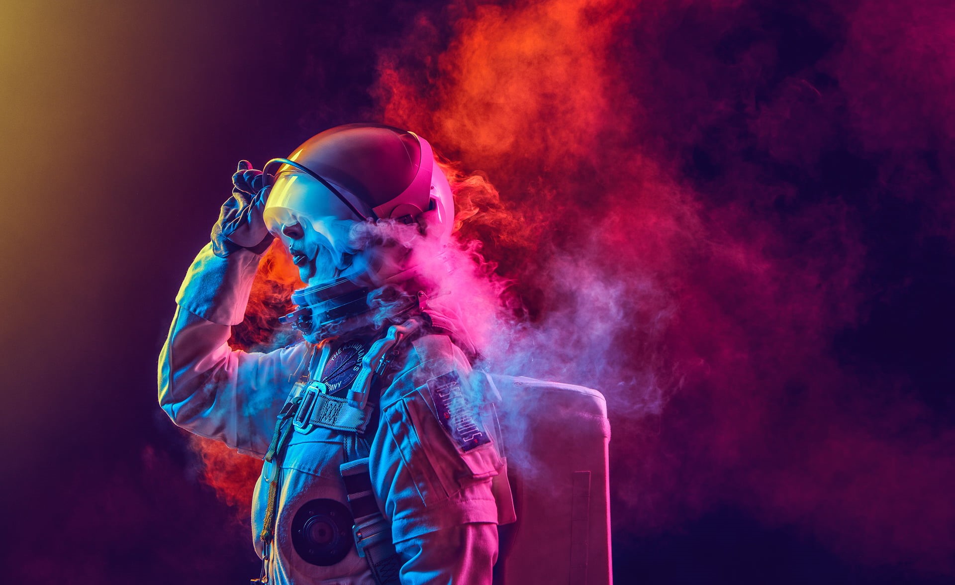 1080P, female astronaut, Adobe, neon, NASA, neon glow, colored smoke, light effects, smoke, tim tadder, women, adobe after effects, astronaut, space, photography, HD Wallpaper