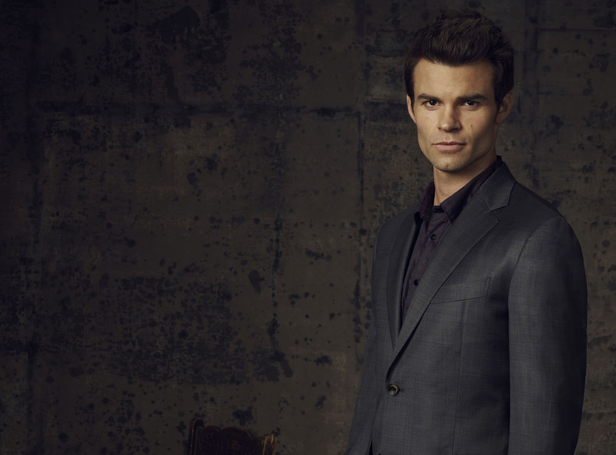 people, actor, lifestyles, beautiful, vampire, brown Hair, handsome, confidence, waist up, Daniel, business Person, success, hairstyle, looking At Camera, HD Wallpaper
