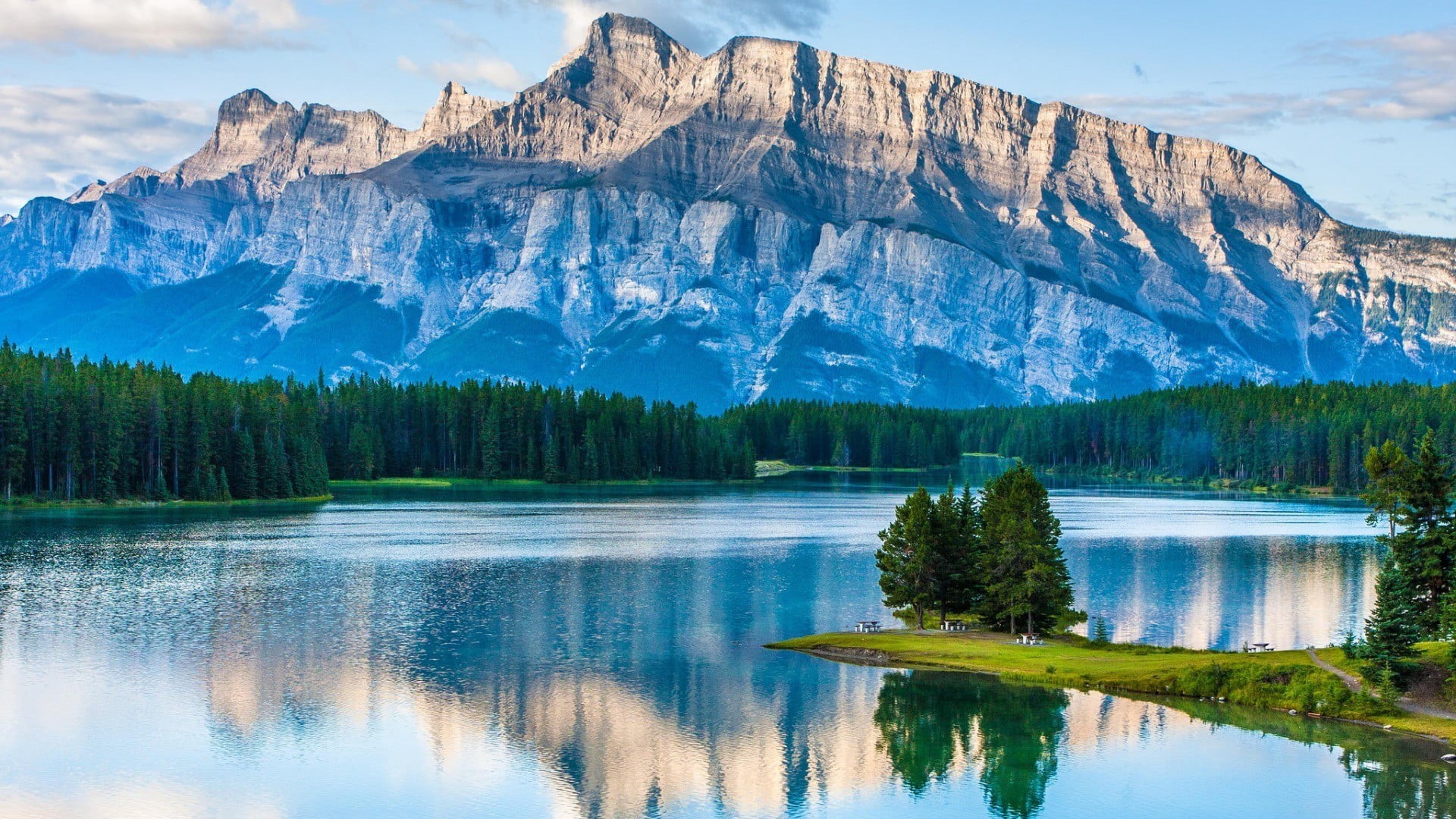 idyllic, Canada, park, landscape, water, plant, outdoors, reflection, non-urban scene, tranquility, pine woodland, beauty in nature, Banff National Park, HD Wallpaper