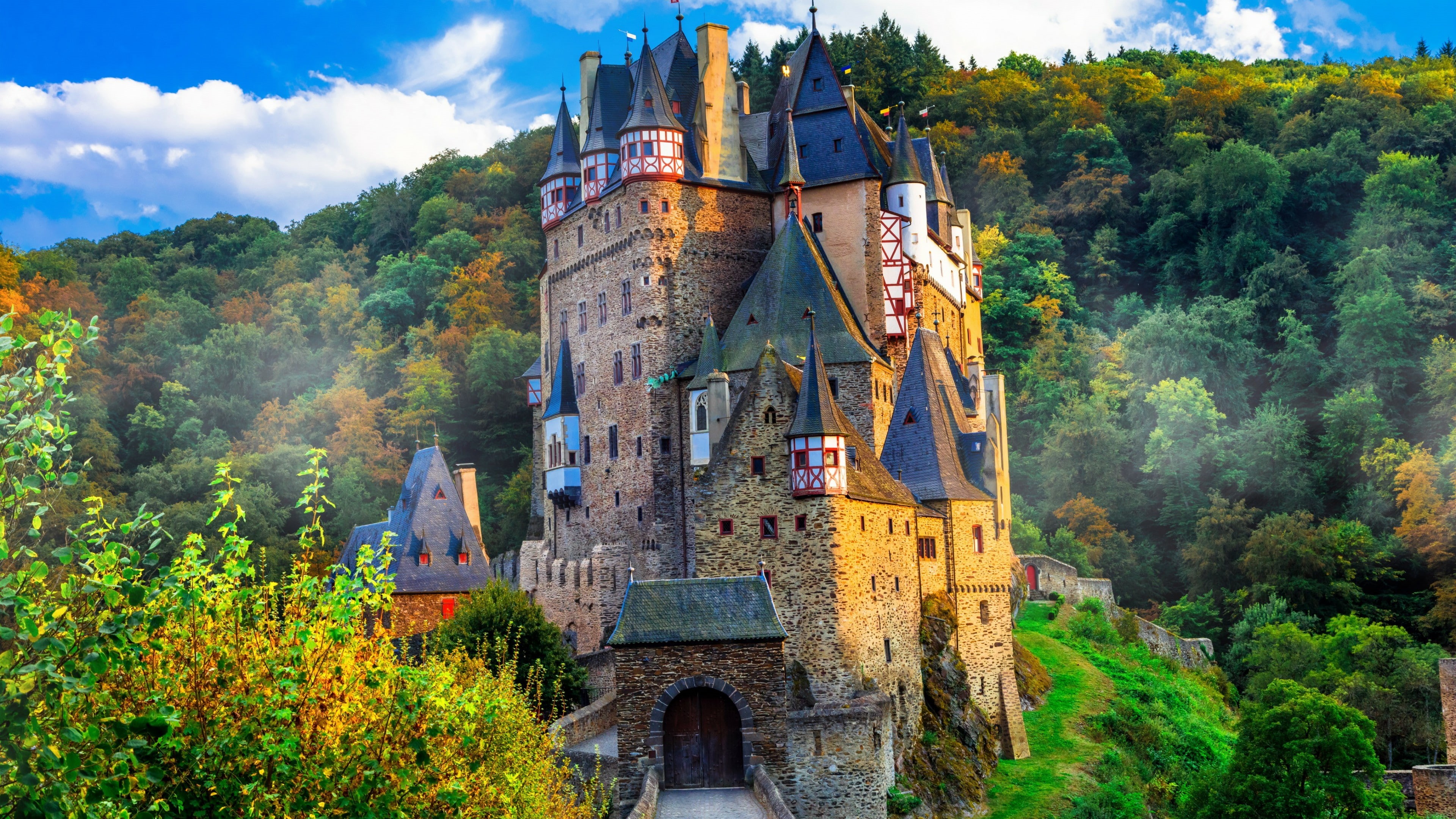 plant, sky, eltz castle, tourist attraction, germany, tree, burg eltz, landmark, castle, tourism, building, 4K, mountain, landscape, wierschem, chateau, HD Wallpaper