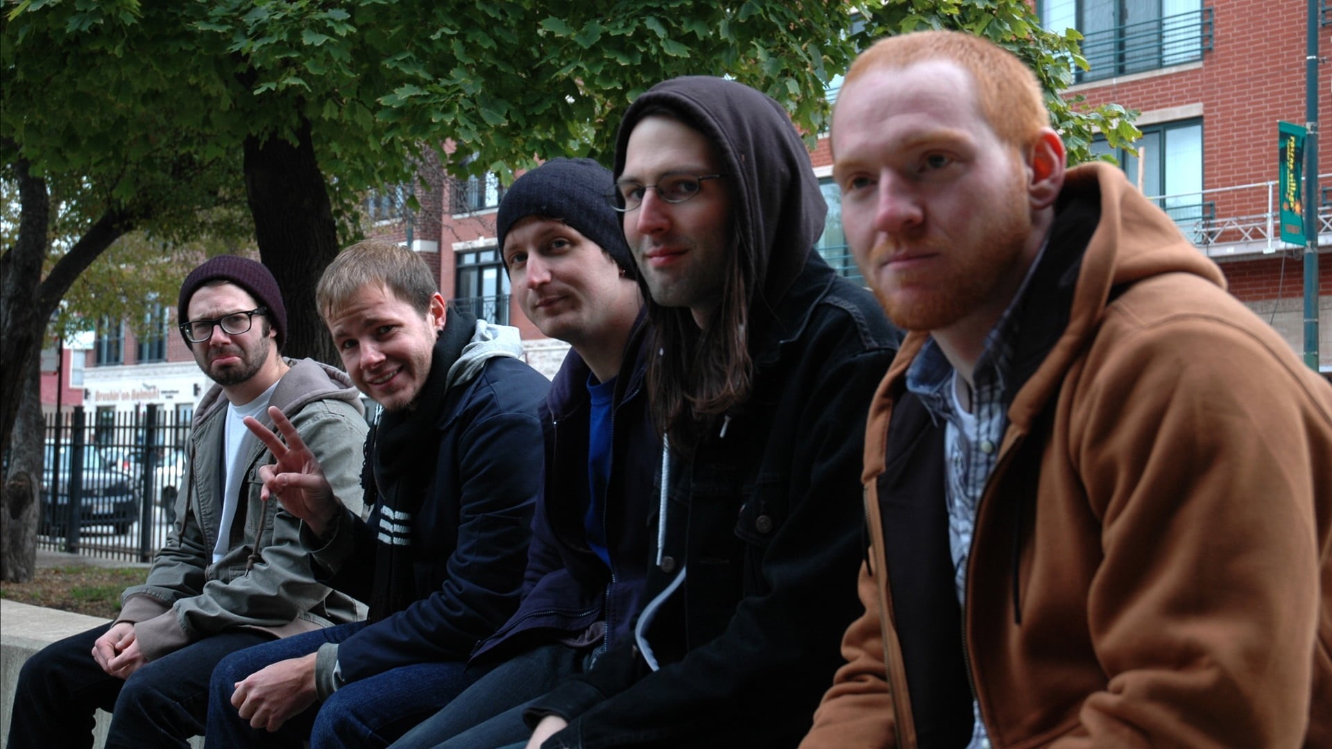 s, friendship, young men, city, adult, looking at camera, lifestyles, young adult, pullover, group of people, men, street, ruiner, people, young women, HD Wallpaper