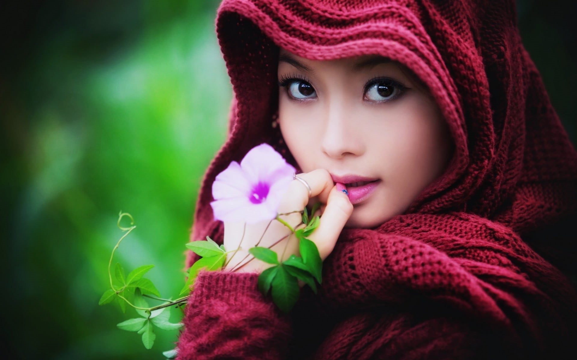 small, headshot, beautiful, child, color Image, women outdoors, joy, sweater, warm clothing, close-up, 1080P, s, happiness, childhood, season, looking at viewer, HD Wallpaper