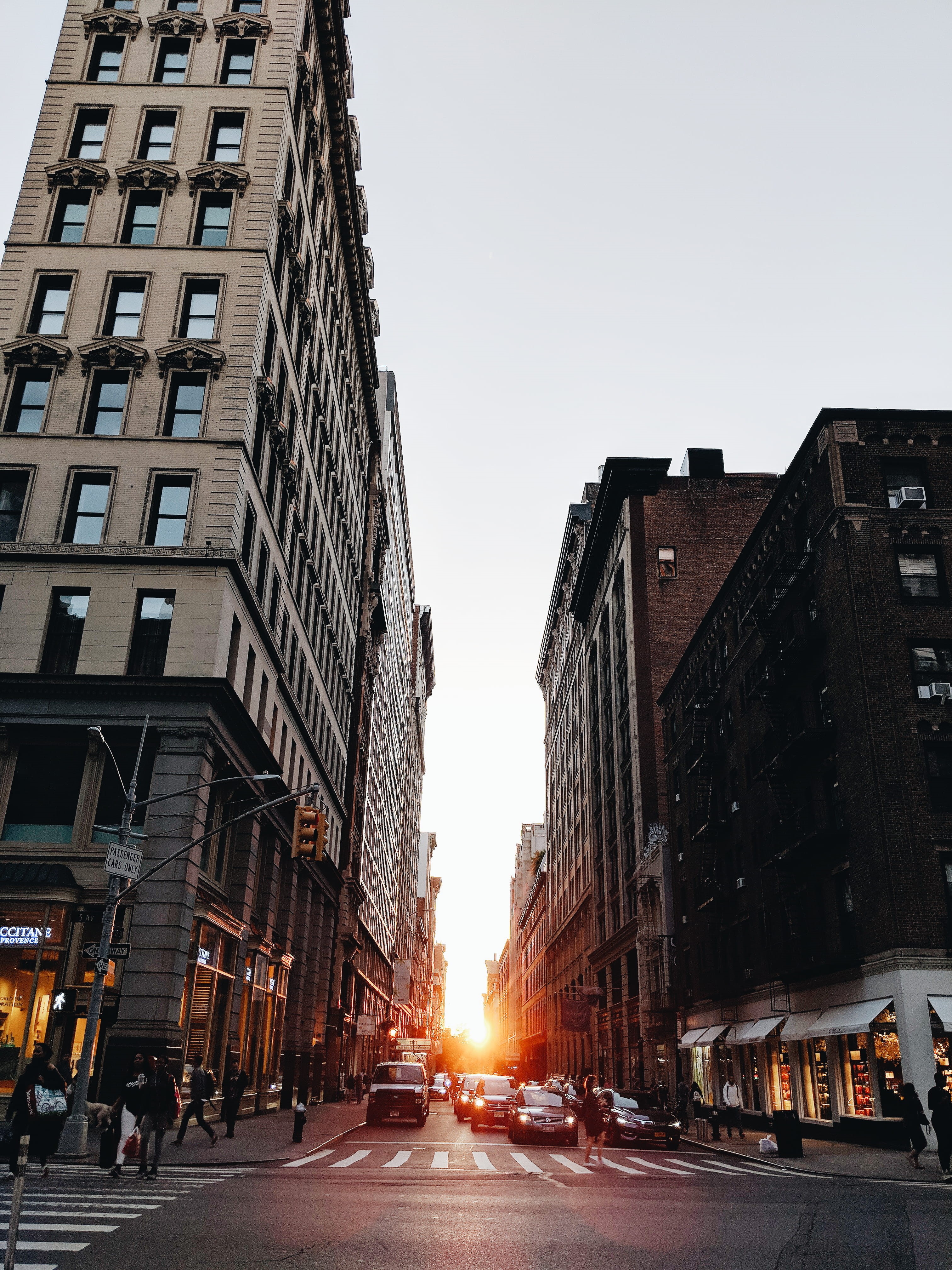 city, 4K, uSA, traffic, new York City, sky, skyscraper, night, blue, google pixel, illuminated, city Life, travel, urban, beside, nyc, street Light, manhattanhenge, Phone HD Wallpaper