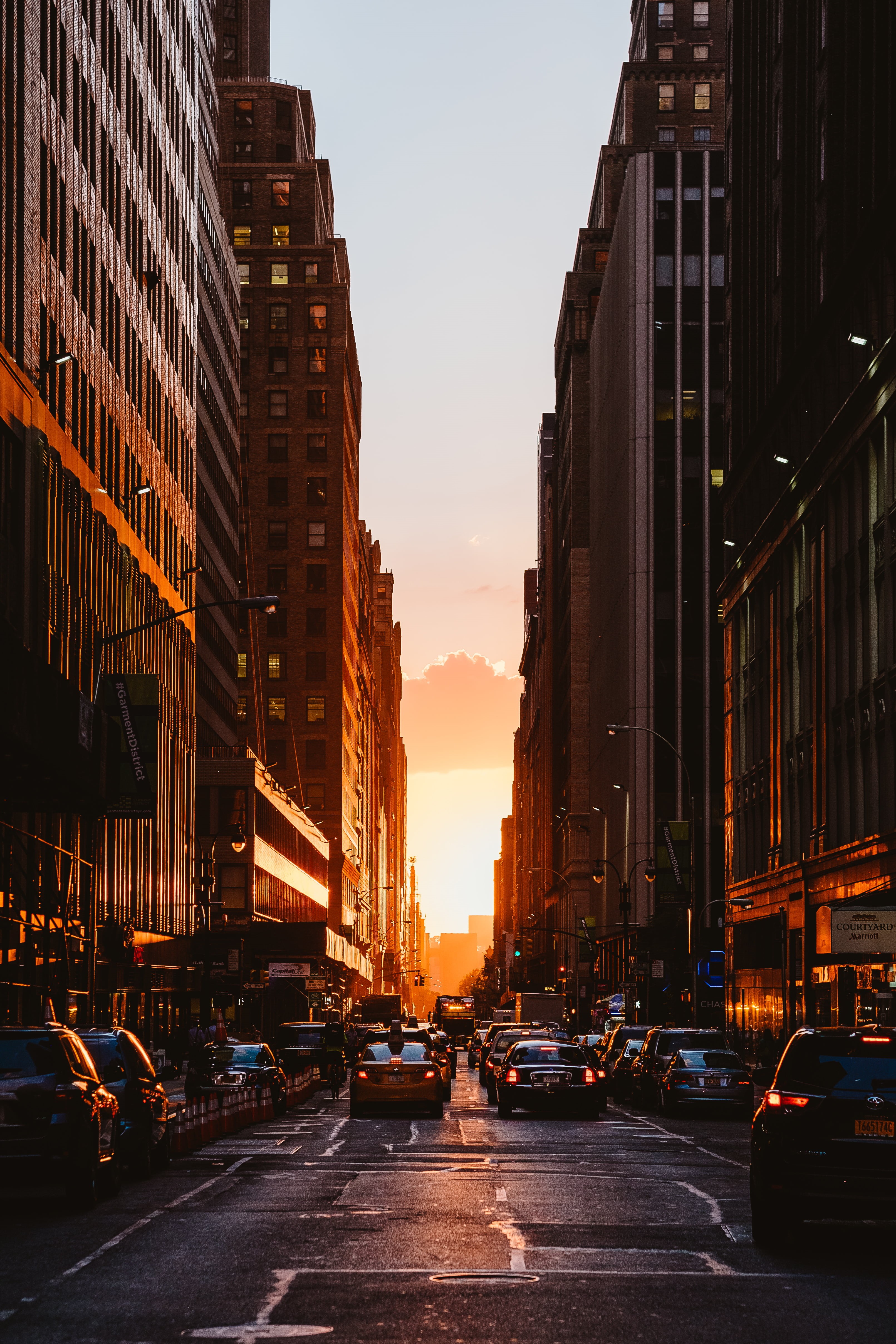 downtown District, sky, day, uSA, no people, mode of transportation, car, travel Destinations, building Exterior, city, architecture, motor vehicle, urban Scene, Phone HD Wallpaper