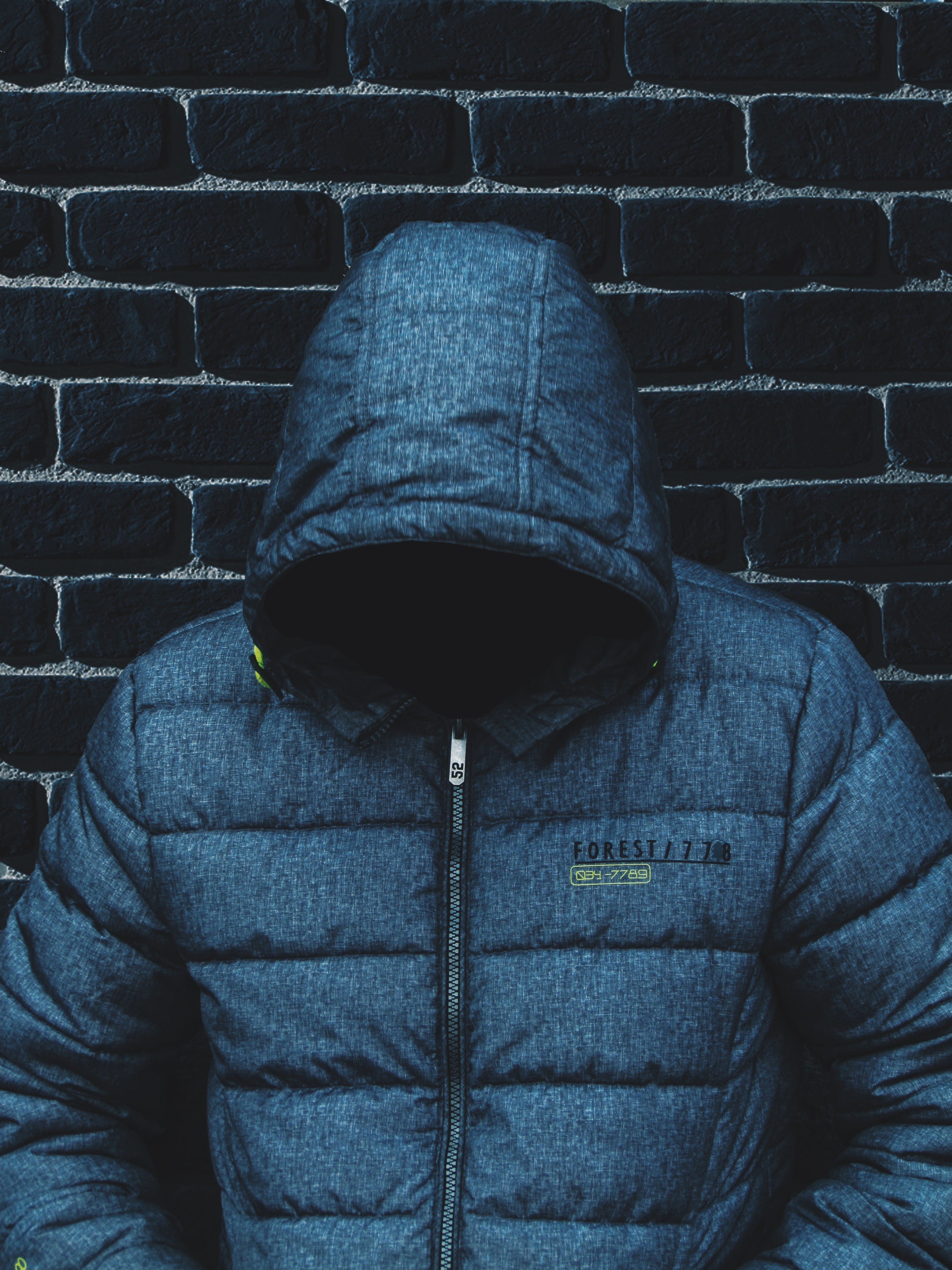men, leaning, grey, hooded Shirt, stone wall, lifestyles, hood, adult, hood - Clothing, brick wall, wall, coat, leisure activity, person, wall - building feature, Phone HD Wallpaper