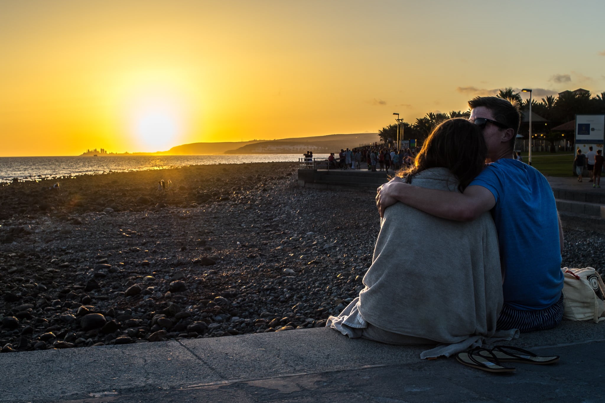 sitting, romantic, beach, sunset, gran canaria, near, 35mm, outdoors, canon fd, spain, mas, golden, palomas, sky, hour, couple, sony a7, faceless, orange, HD Wallpaper
