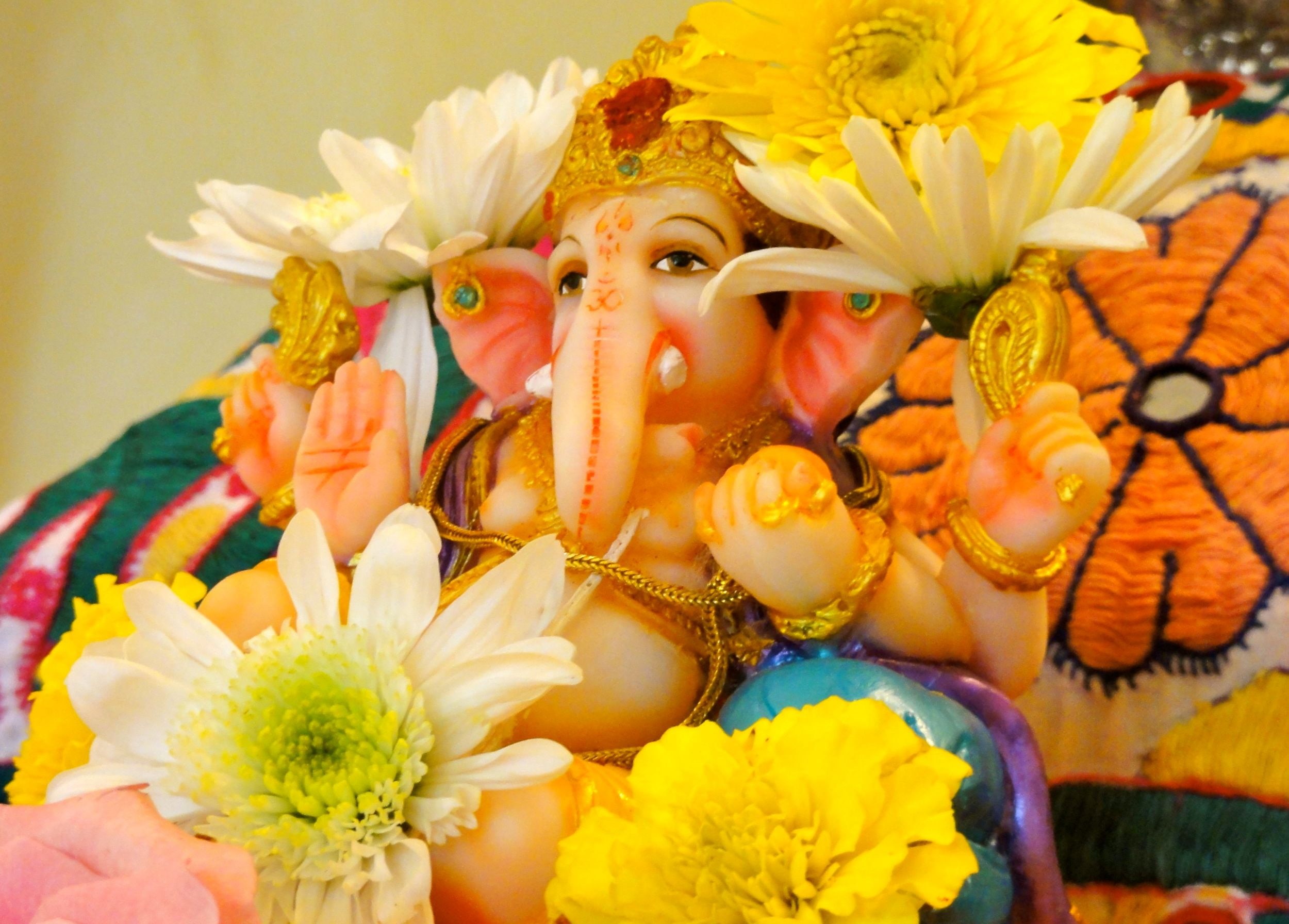 indoors, chaturthi, celebrate, hindu, decoration, flower head, ganesha, freshness, bouquet, plant, petal, Ganesh Chaturthi, Festivals / Holidays, yellow, HD Wallpaper