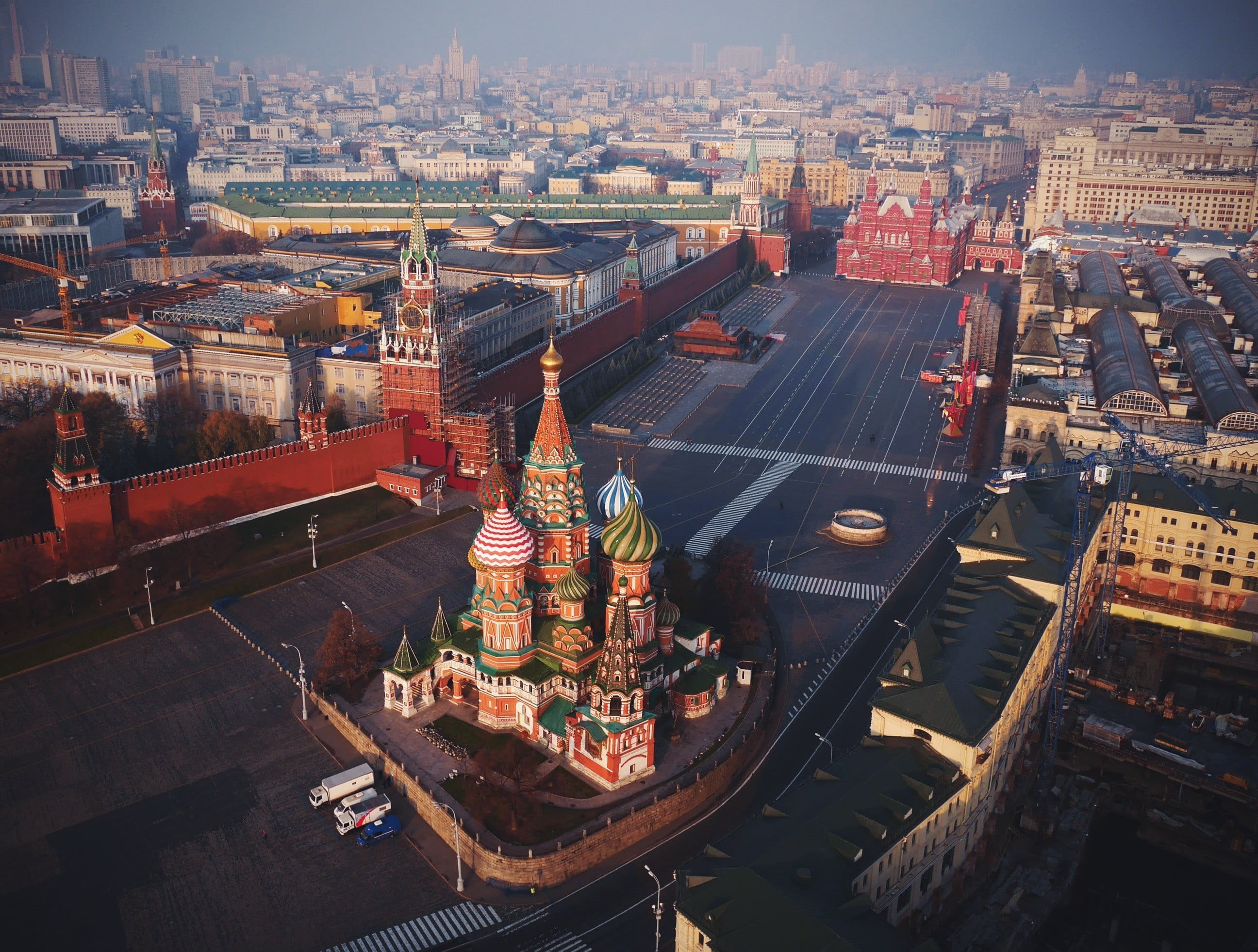 Moscow, cathedral, Russia, water, building, 2K, city, rooftops, river, Saint Basils Cathedral, travel destinations, Red Square, church, architecture, basil, HD Wallpaper