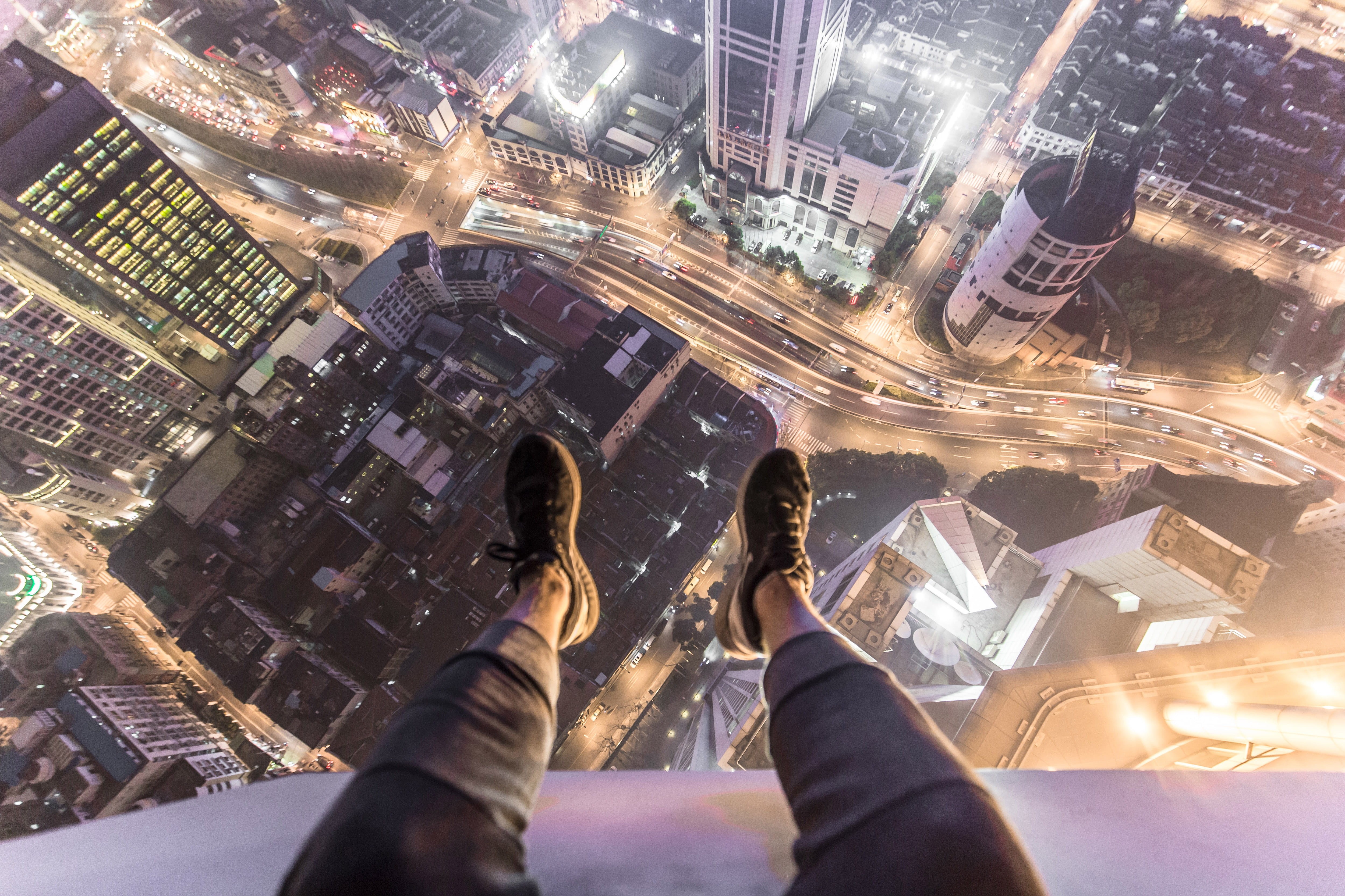 low section, city Life, roof, body part, over the edge, skyscraper, travel, human leg, traffic, feet, cityscape, built structure, architecture, human body part, HD Wallpaper