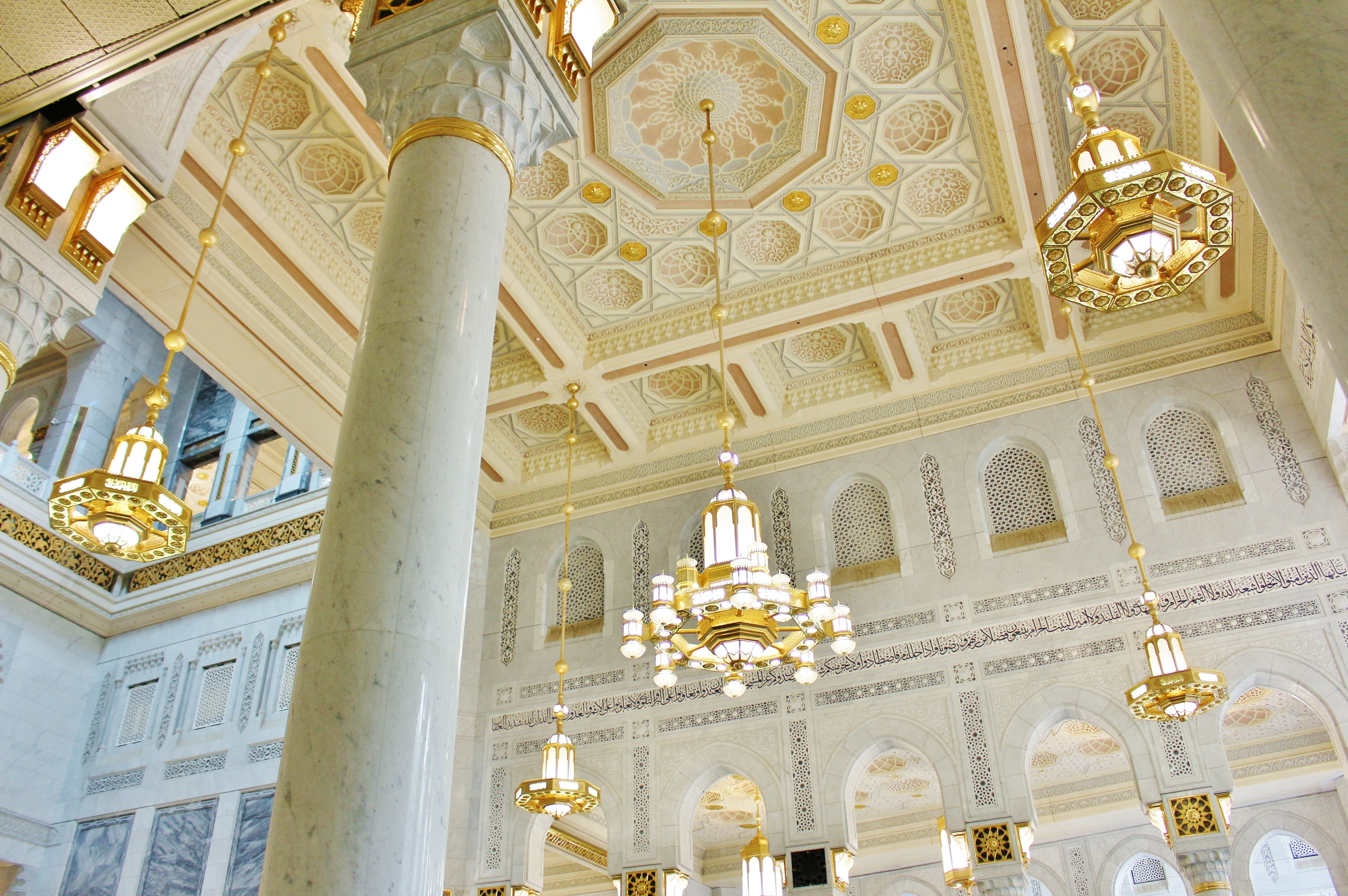 masjid, no people, the past, religion, ceiling, praying, peace, ornate, arabic, neo-classical, islamic, allah, lighting equipment, photography, pattern, HD Wallpaper