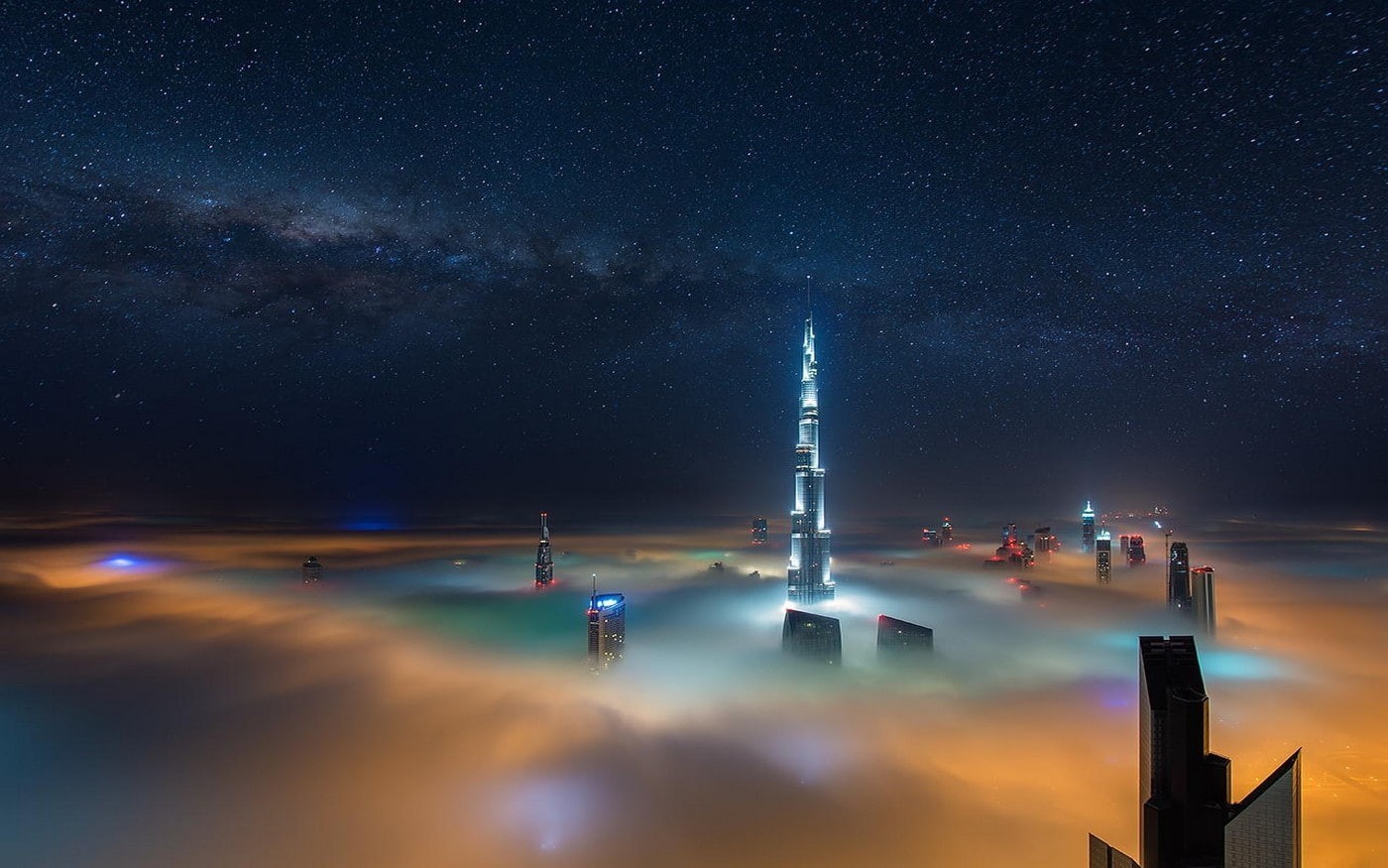sky, way, milky, 720P, starry, dubai, starry night, night, cityscape, milky way, skyscraper, mist, HD Wallpaper