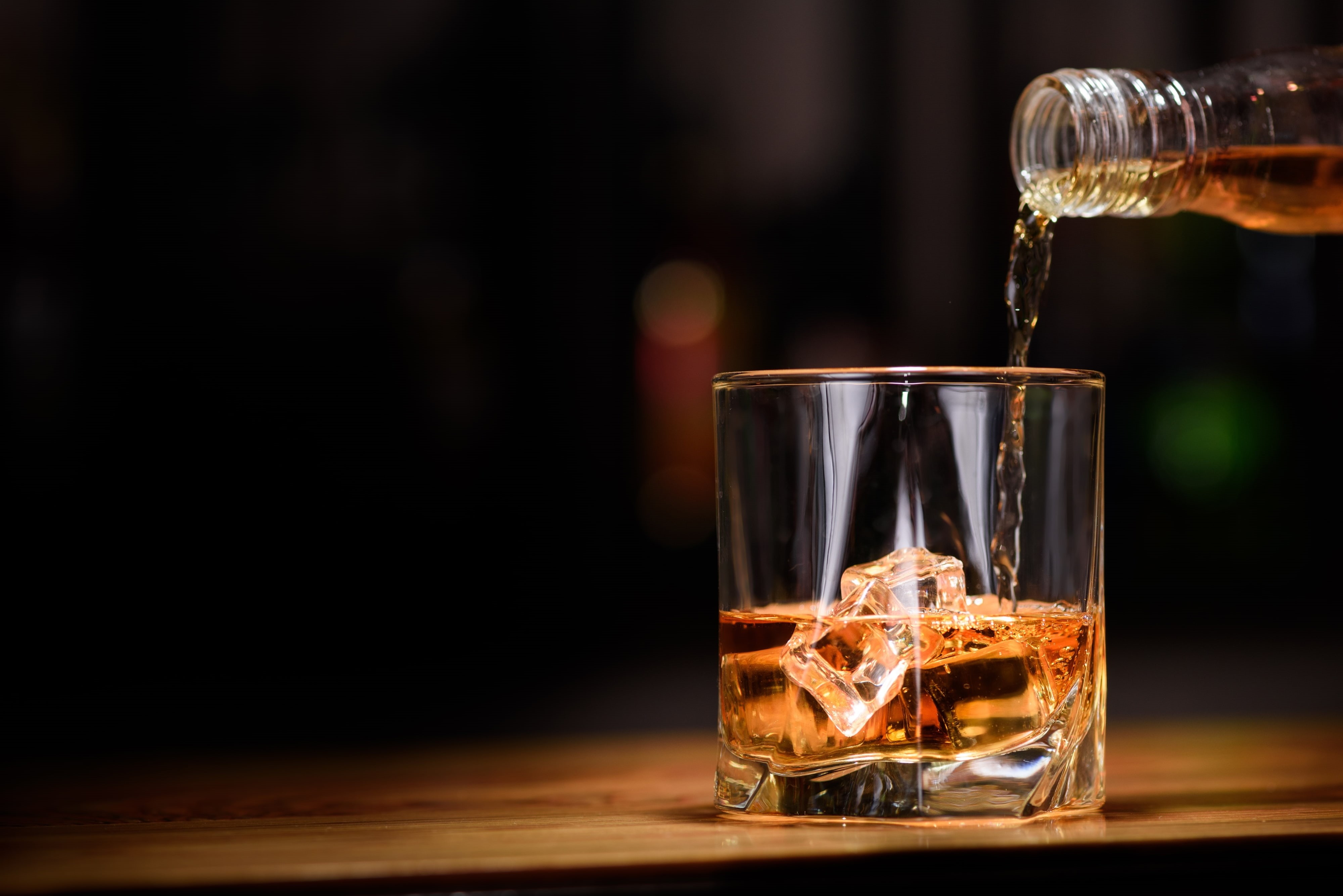 clear, alcohol, ice, 4K, whiskey, glass, rock, HD Wallpaper