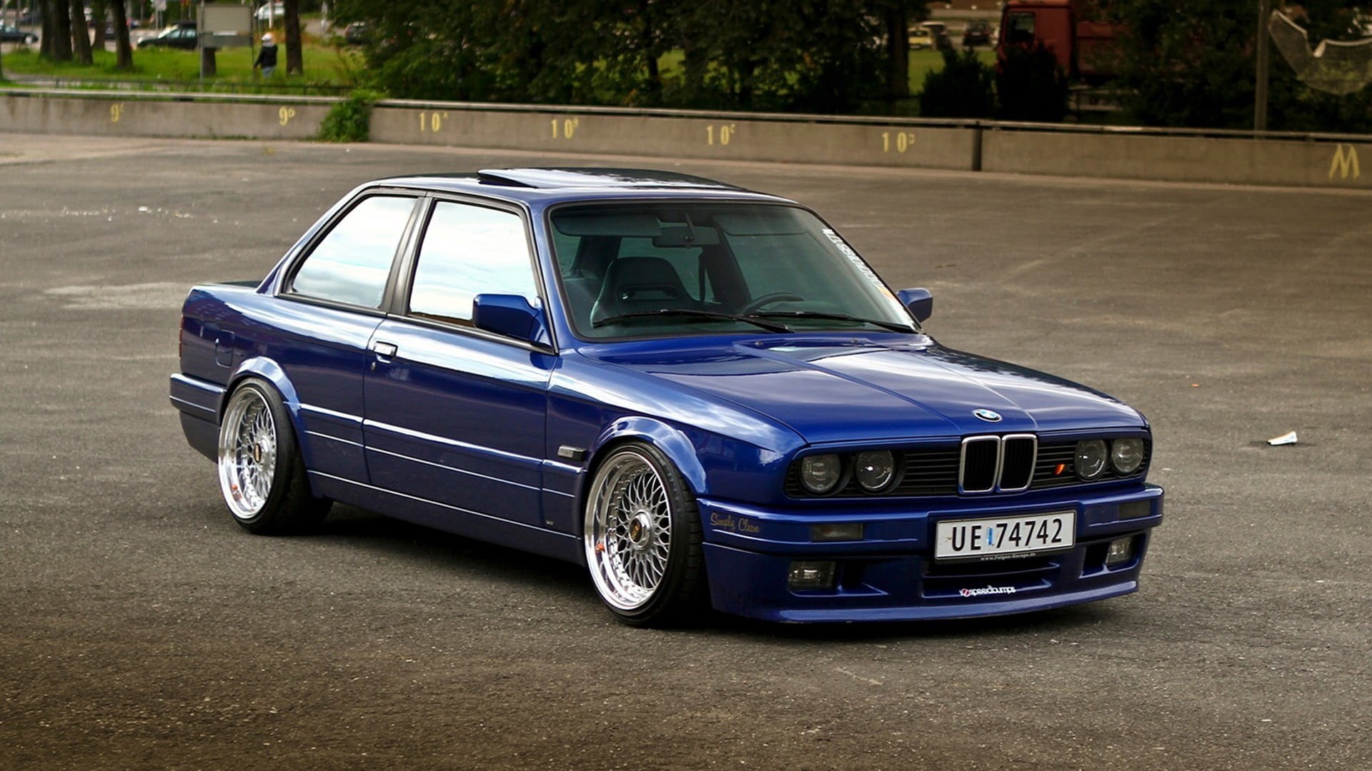 retro styled, outdoors, transportation, blue, old, vintage car, BMW E30, car, land vehicle, street, silver colored, coupe, city, vehicle, BBS, nature, architecture, HD Wallpaper