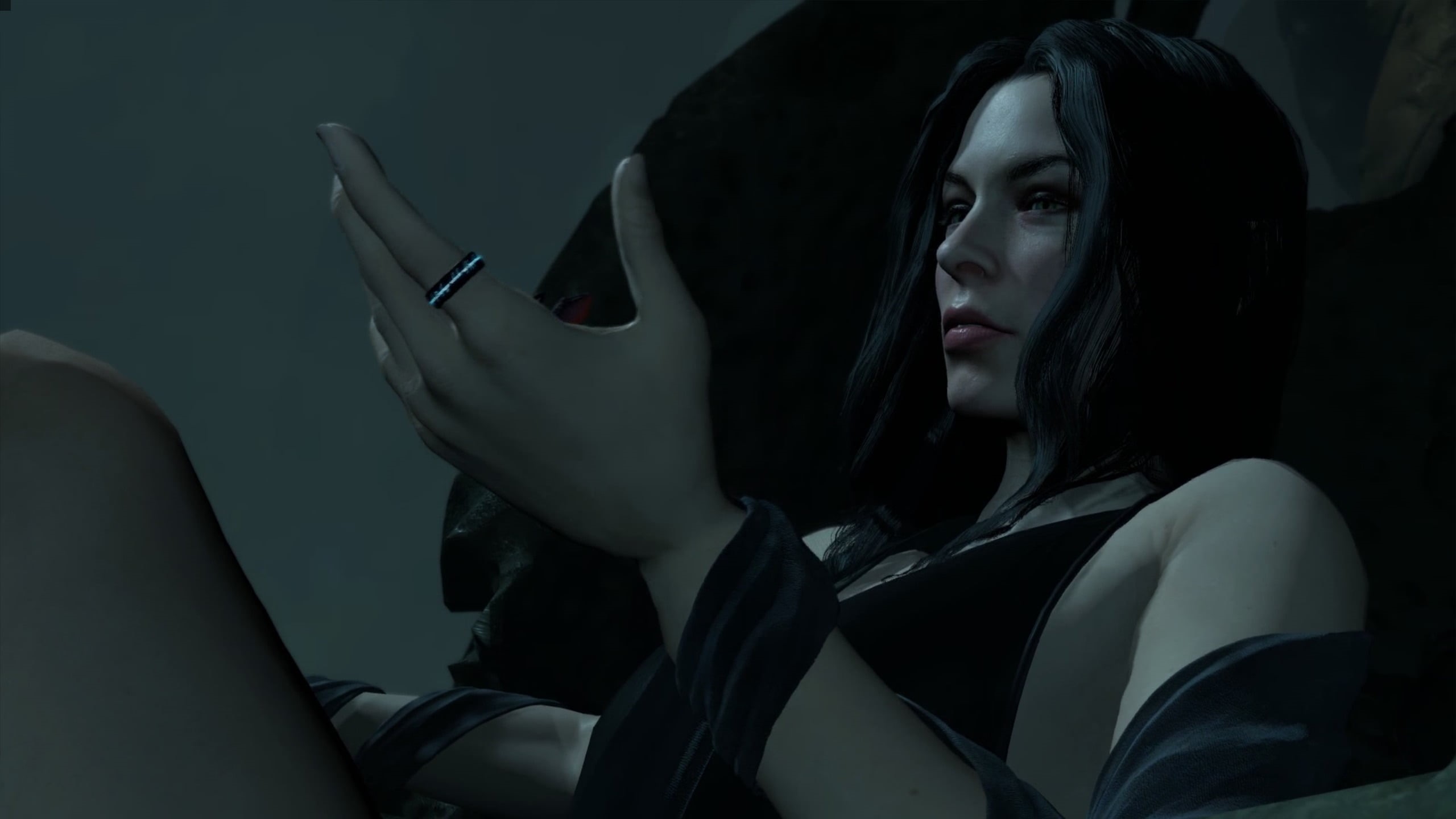 looking, portrait, white, beautiful woman, s, long, leisure activity, young adult, close-up, Middle-earth, real people, sleeve, shirt, video games, 2K, HD Wallpaper