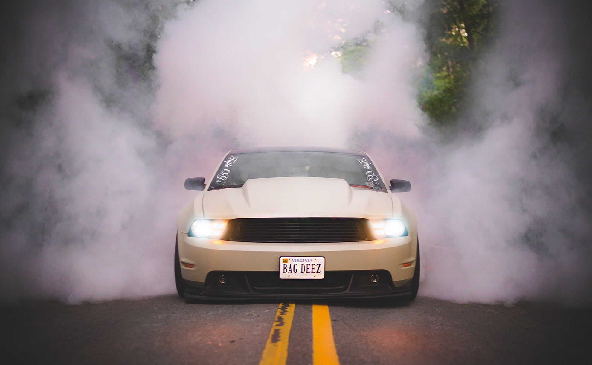 driving, 1080P, modern, sport, road, smoke - physical structure, motor Vehicle, headlight, ford, drive, tuning, new, motion, communication, muscle cars, HD Wallpaper