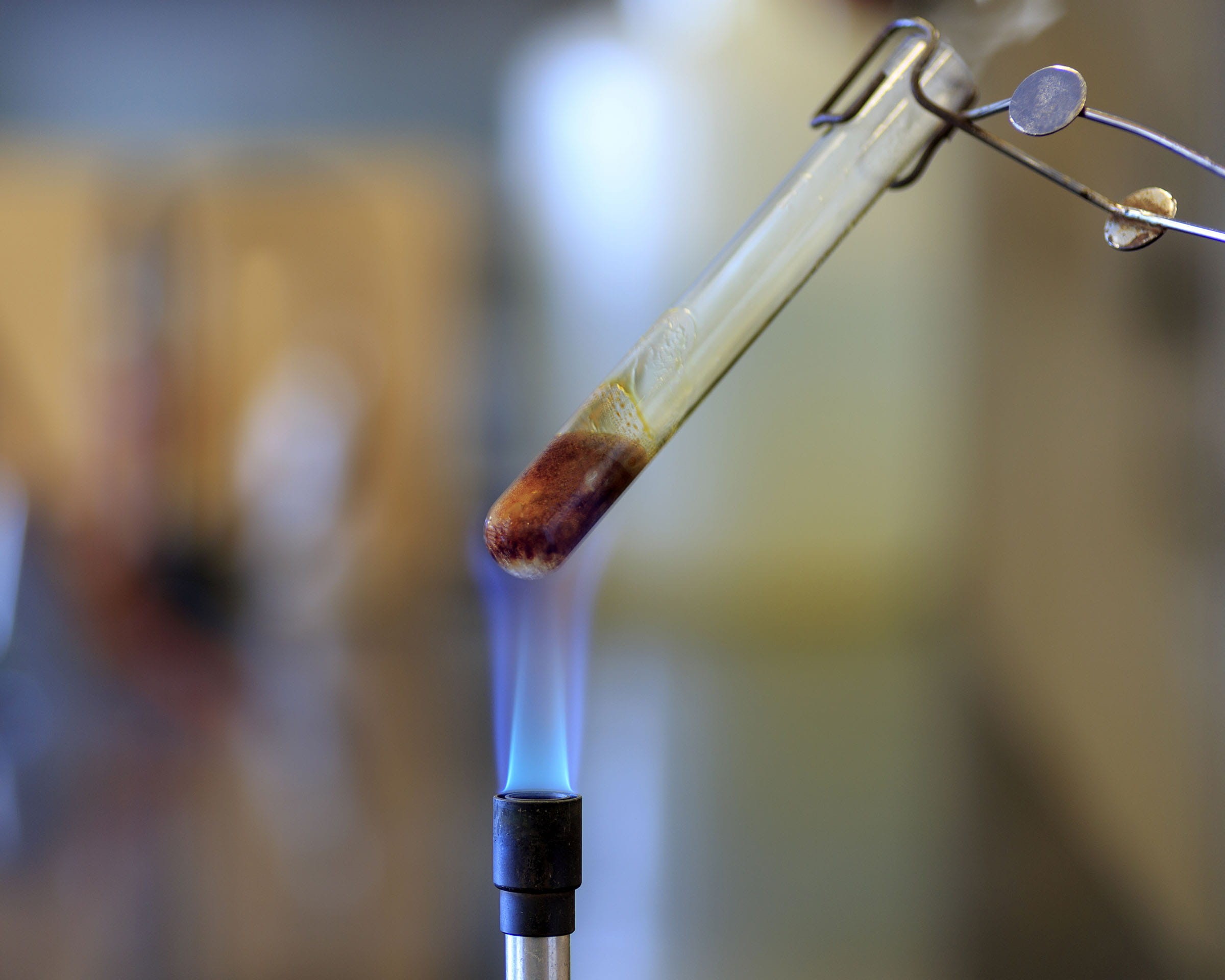 sugar, university, focus on foreground, food and drink, reaction, caramel, glycosidic, 1080P, breakdown, no people, metal, risk, solute, burning, decomposition, HD Wallpaper