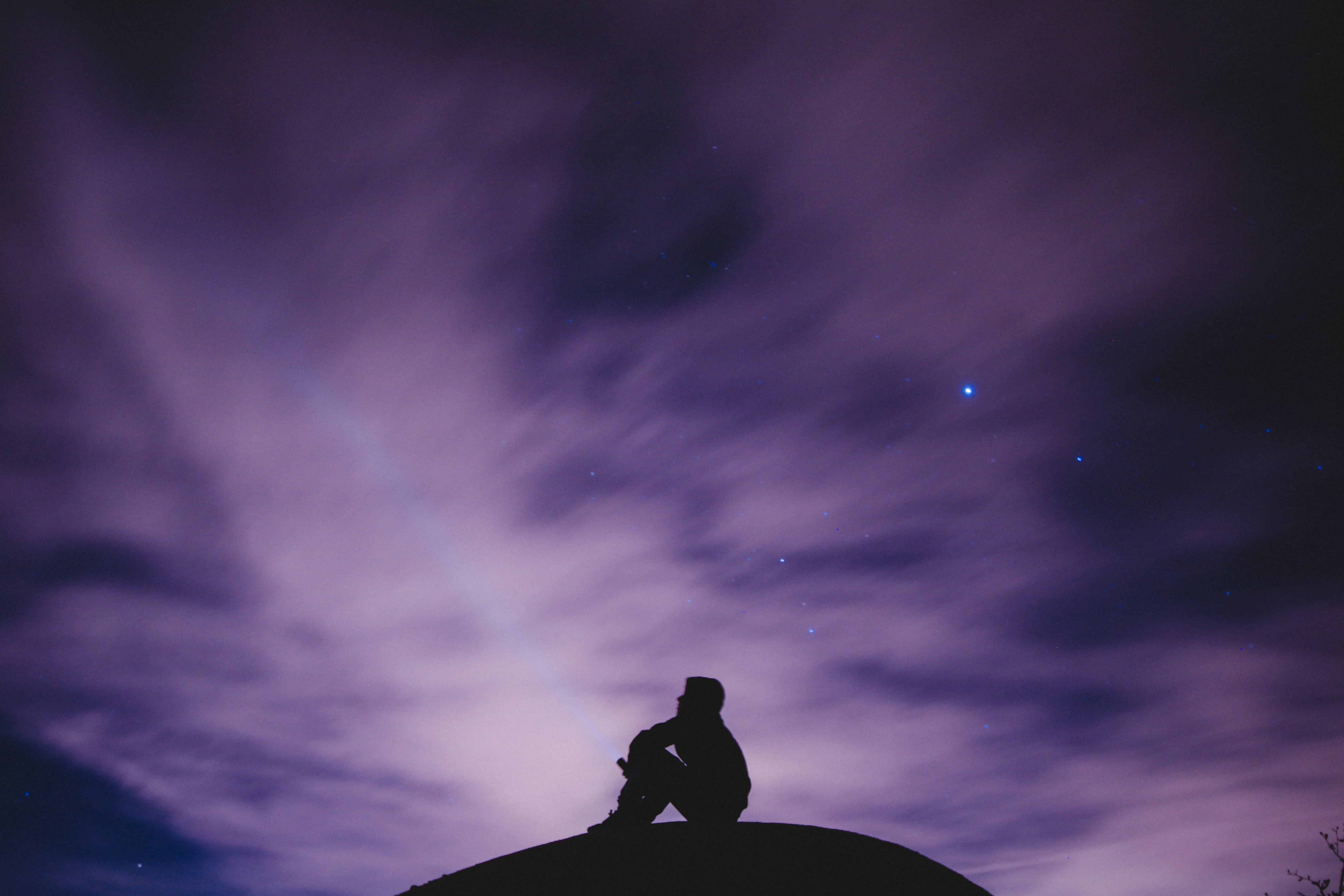 leisure activity, dramatic sky, purple, beauty in nature, one person, silhouette, outdoors, land, galaxy, dark, sky, person, people, cloud - Sky, two people, HD Wallpaper