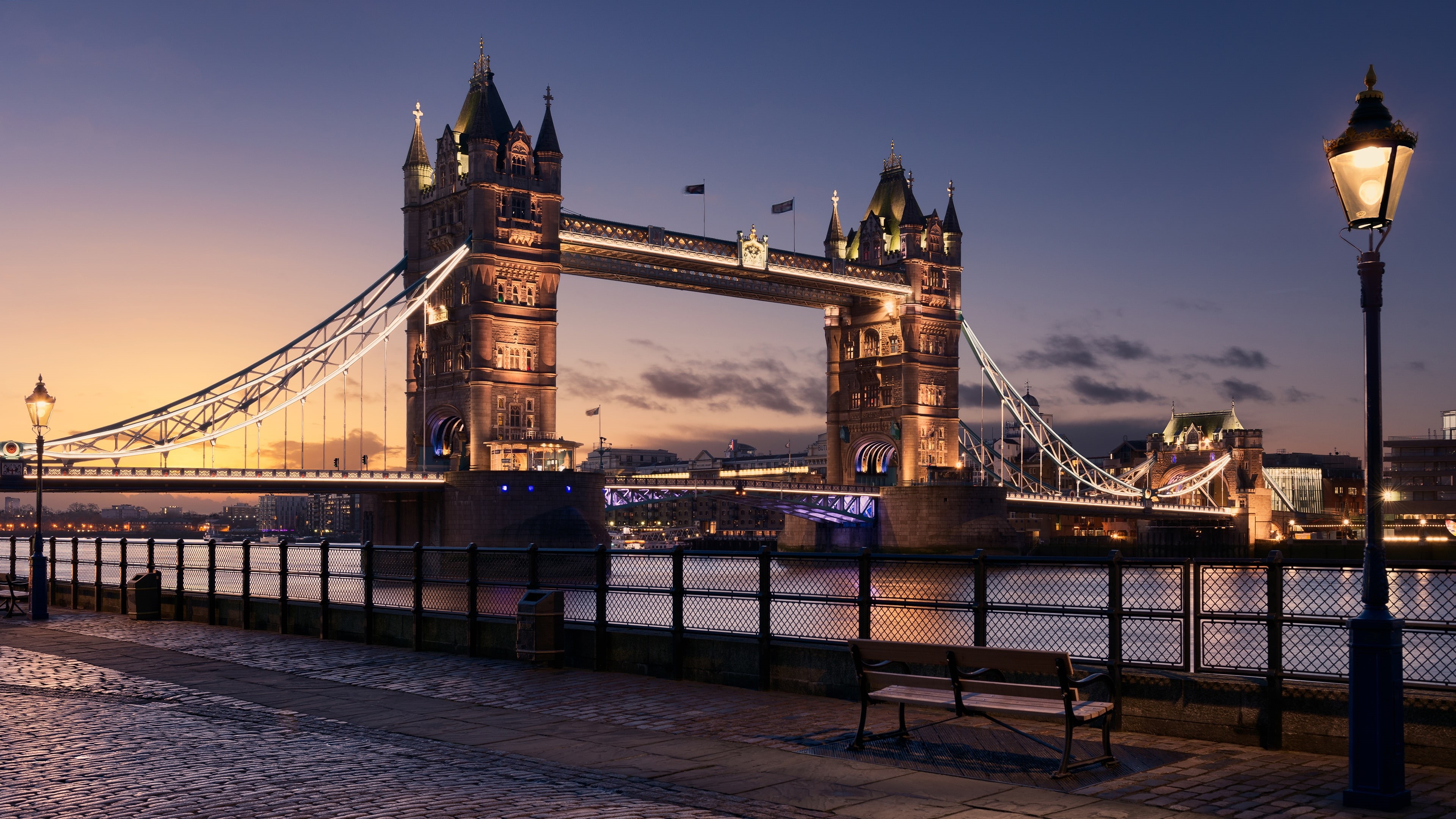 city, skyline, sky, tower, bridge, europe, evening, tower bridge, united kingdom, 4K, water, landmark, night, thames, london, cityscape, reflection, dusk, HD Wallpaper