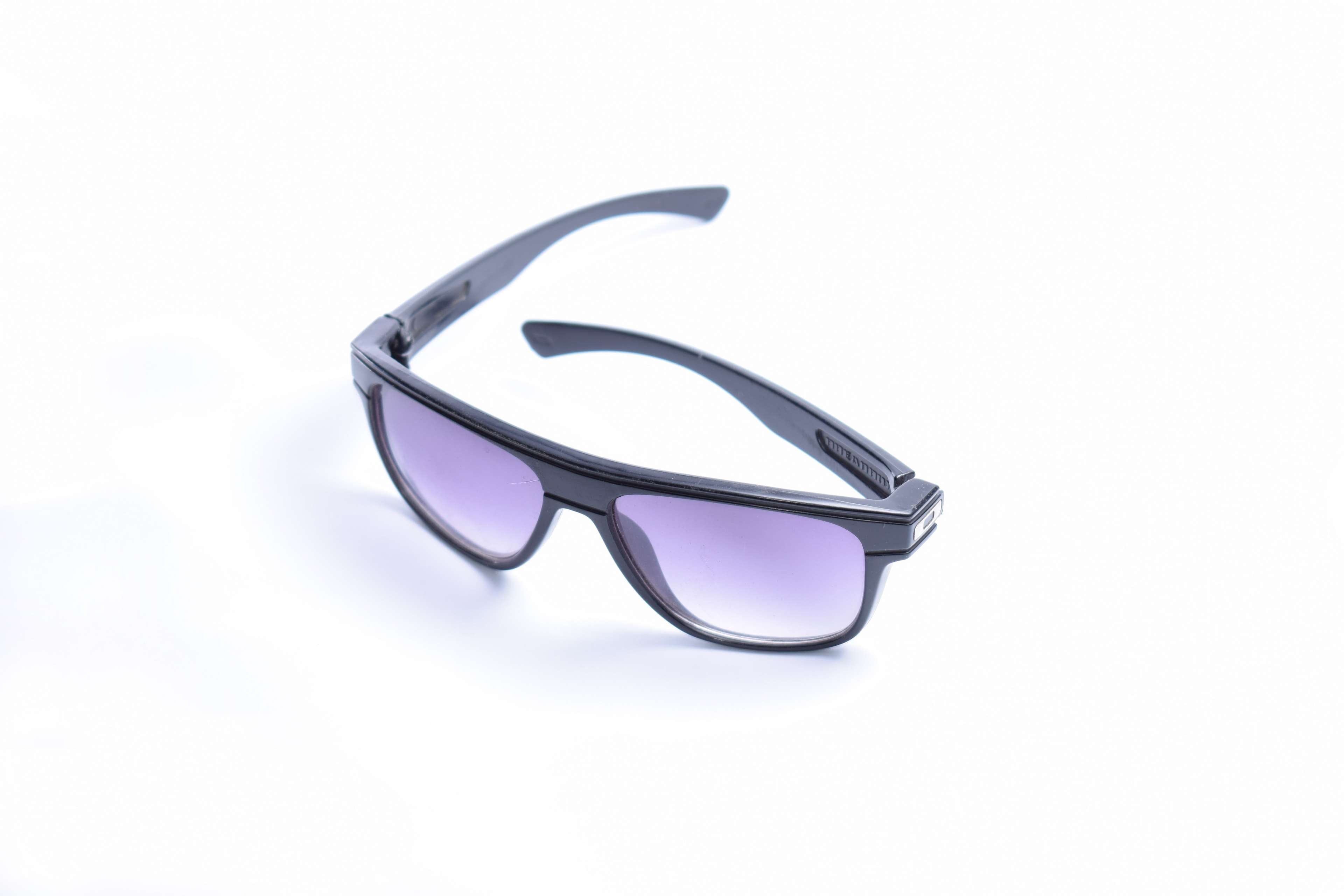 product shot, modern, studio shot, close-up, lens, product, sunglasses, goggles, copy space, reflection, white b, fashion, eyewear, white background, nerd, HD Wallpaper
